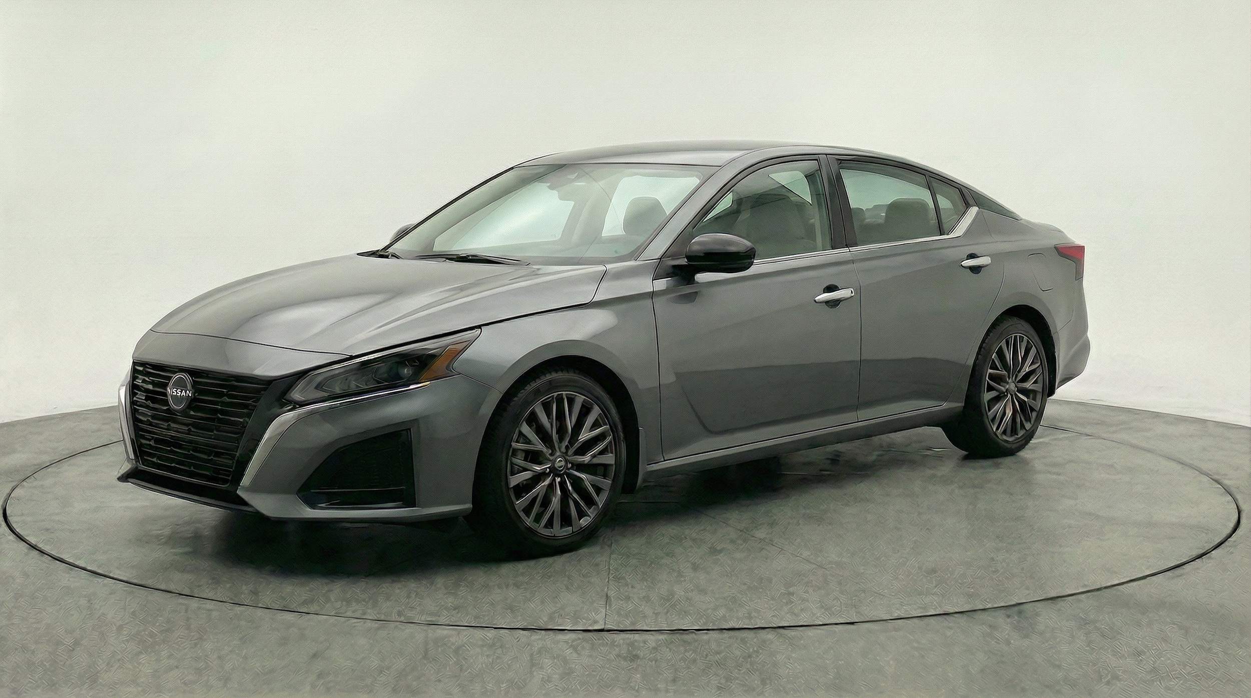 Thumbnail: 2025 Nissan Altima - 3