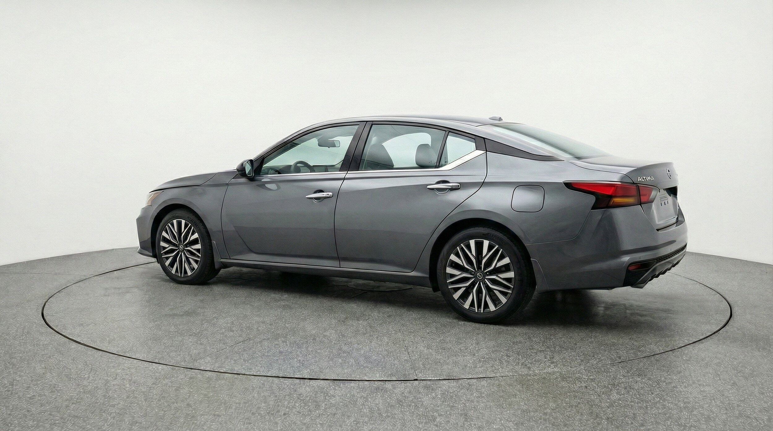 Thumbnail: 2025 Nissan Altima - 6