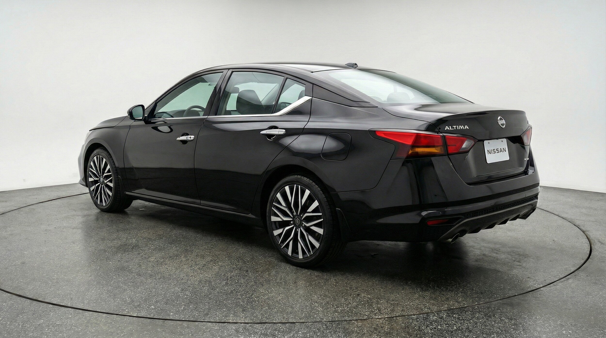 Thumbnail: 2025 Nissan Altima - 6