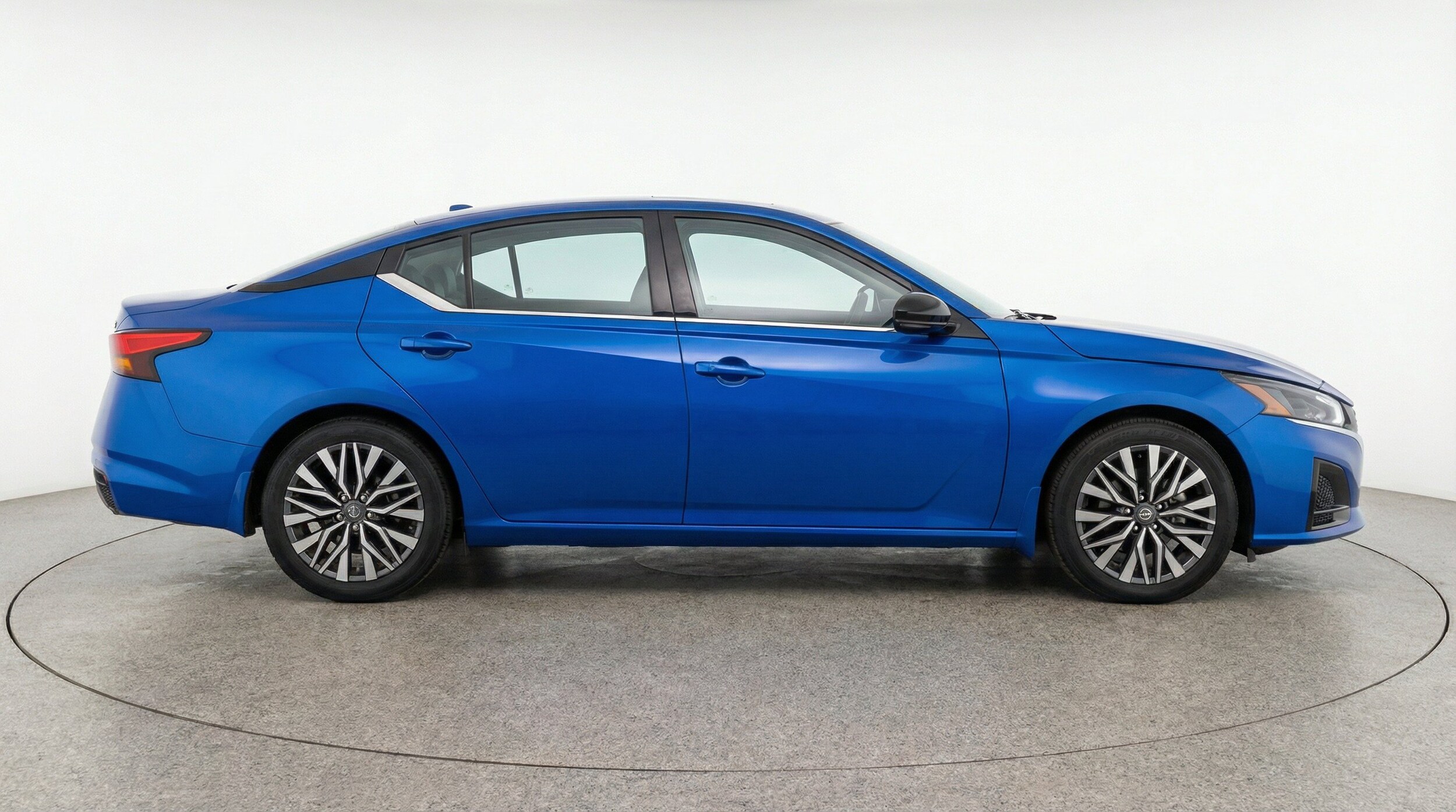 Thumbnail: 2025 Nissan Altima - 11