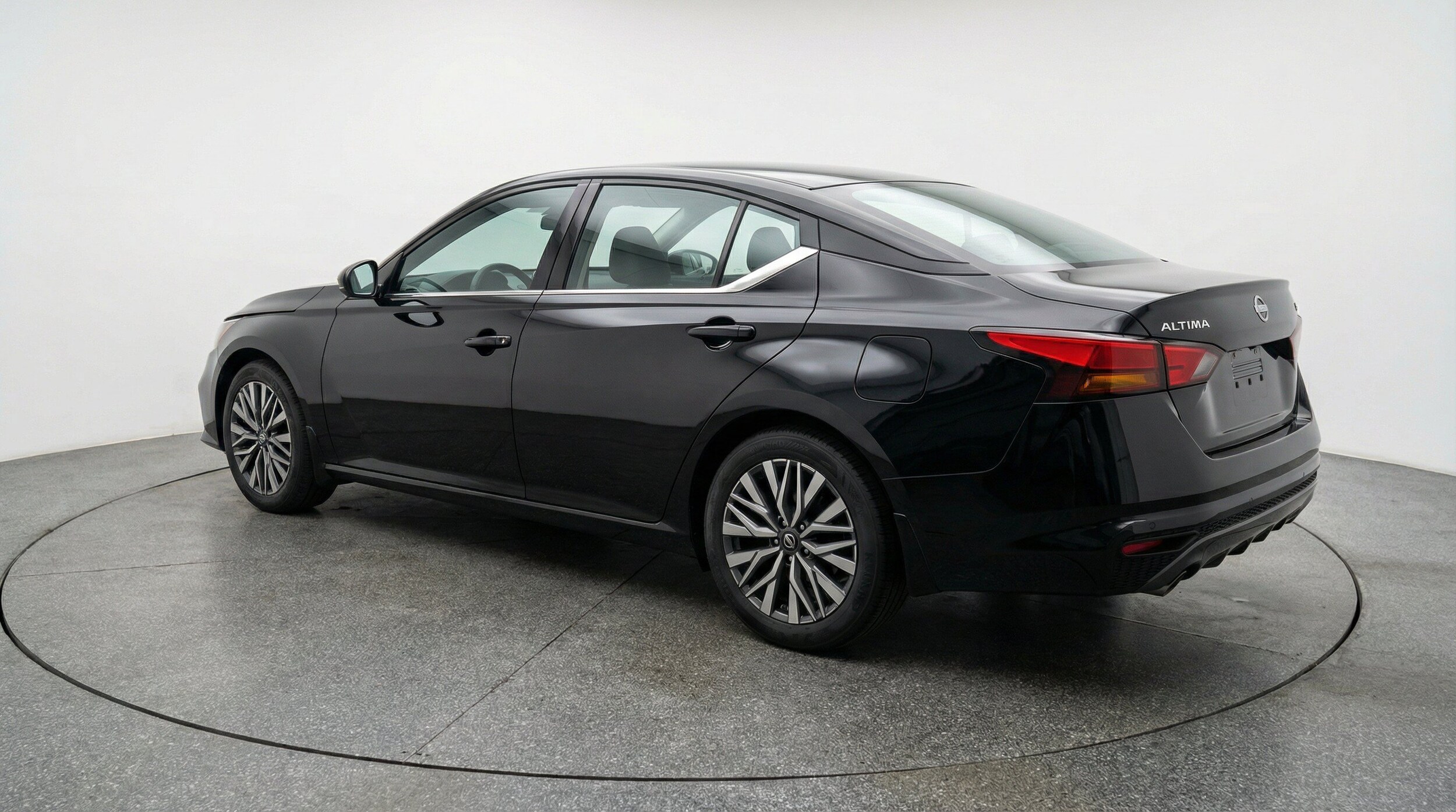 Thumbnail: 2025 Nissan Altima - 6