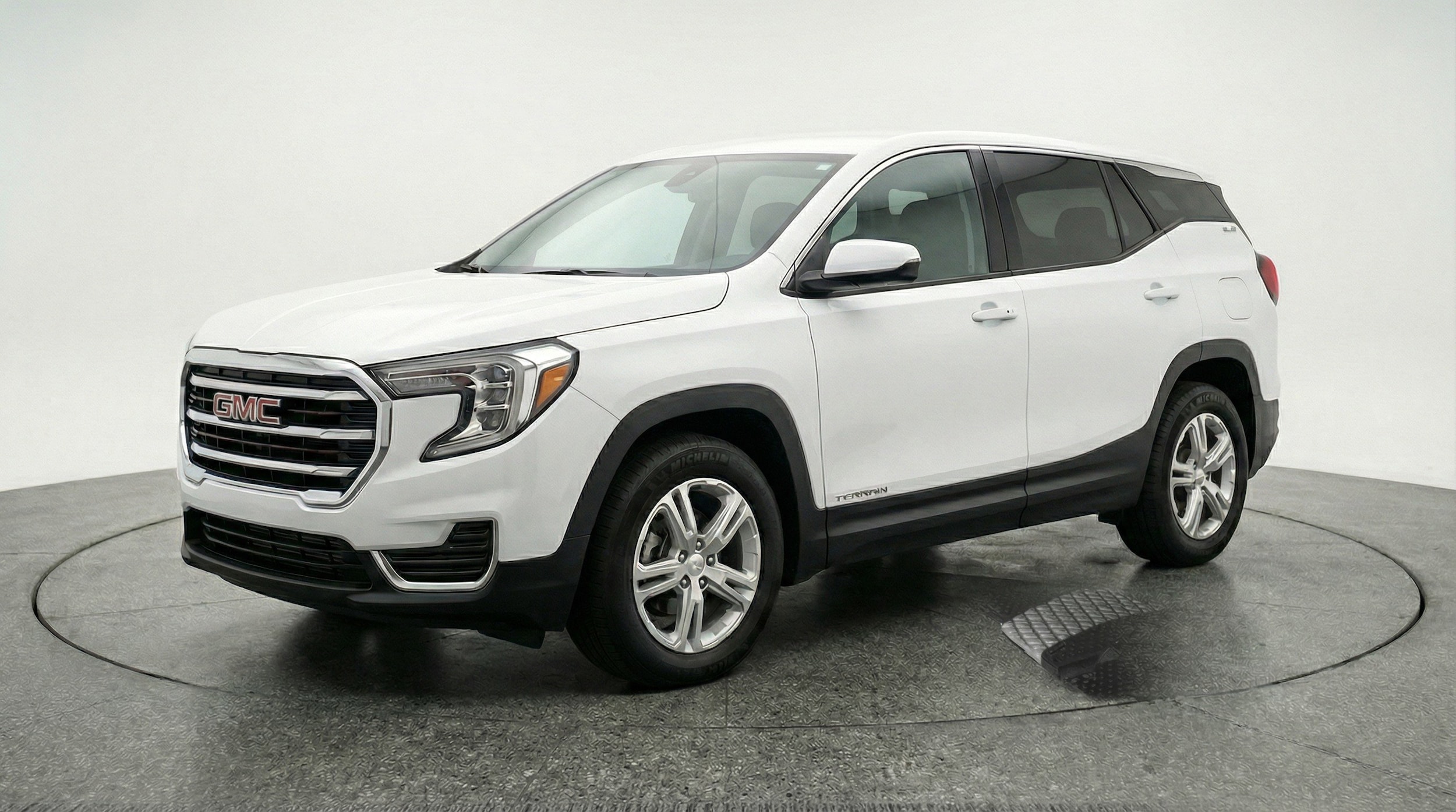 Thumbnail: 2024 GMC Terrain - 3