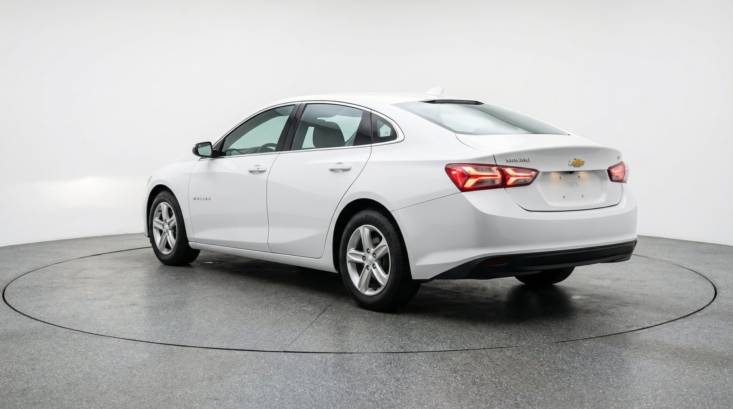 Thumbnail: 2024 Chevrolet Malibu - 6