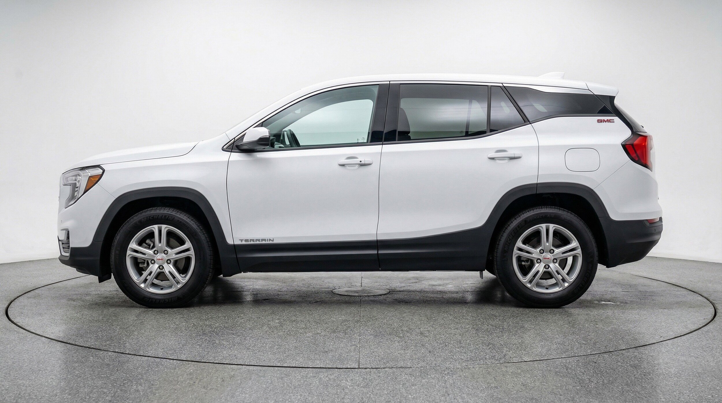 Thumbnail: 2024 GMC Terrain - 5