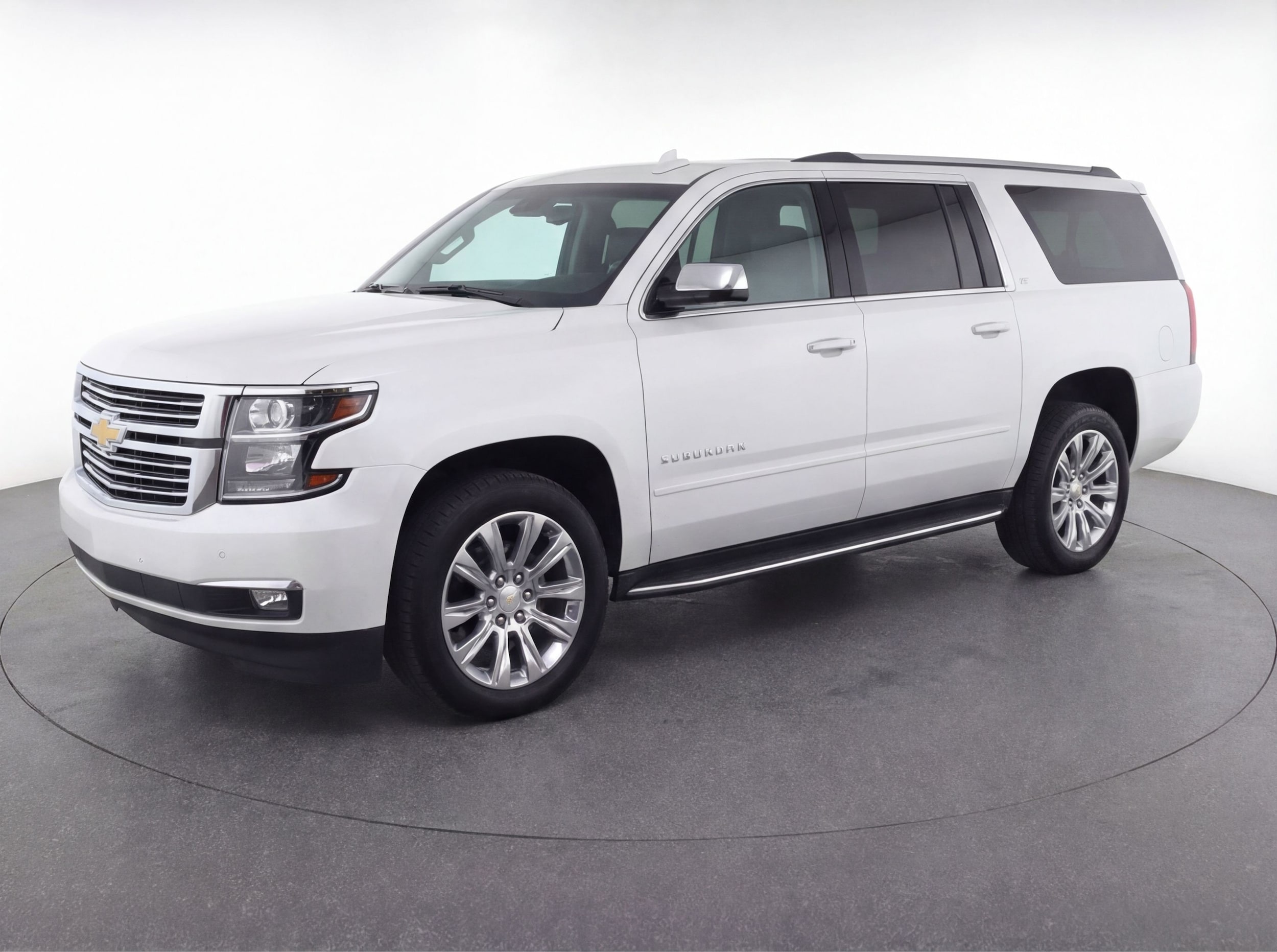 Thumbnail: 2023 Chevrolet Suburban - 3