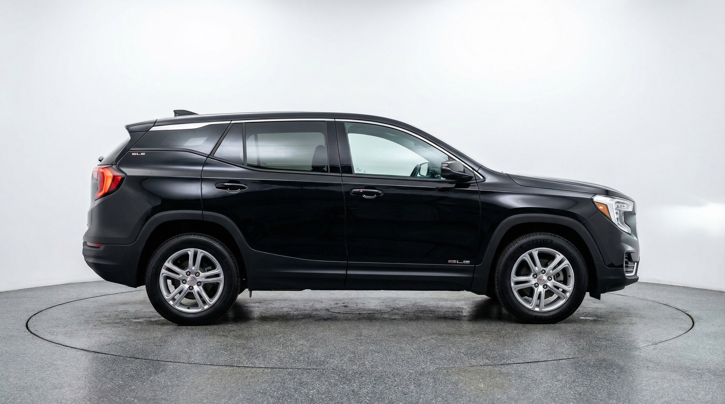 Thumbnail: 2024 GMC Terrain - 11