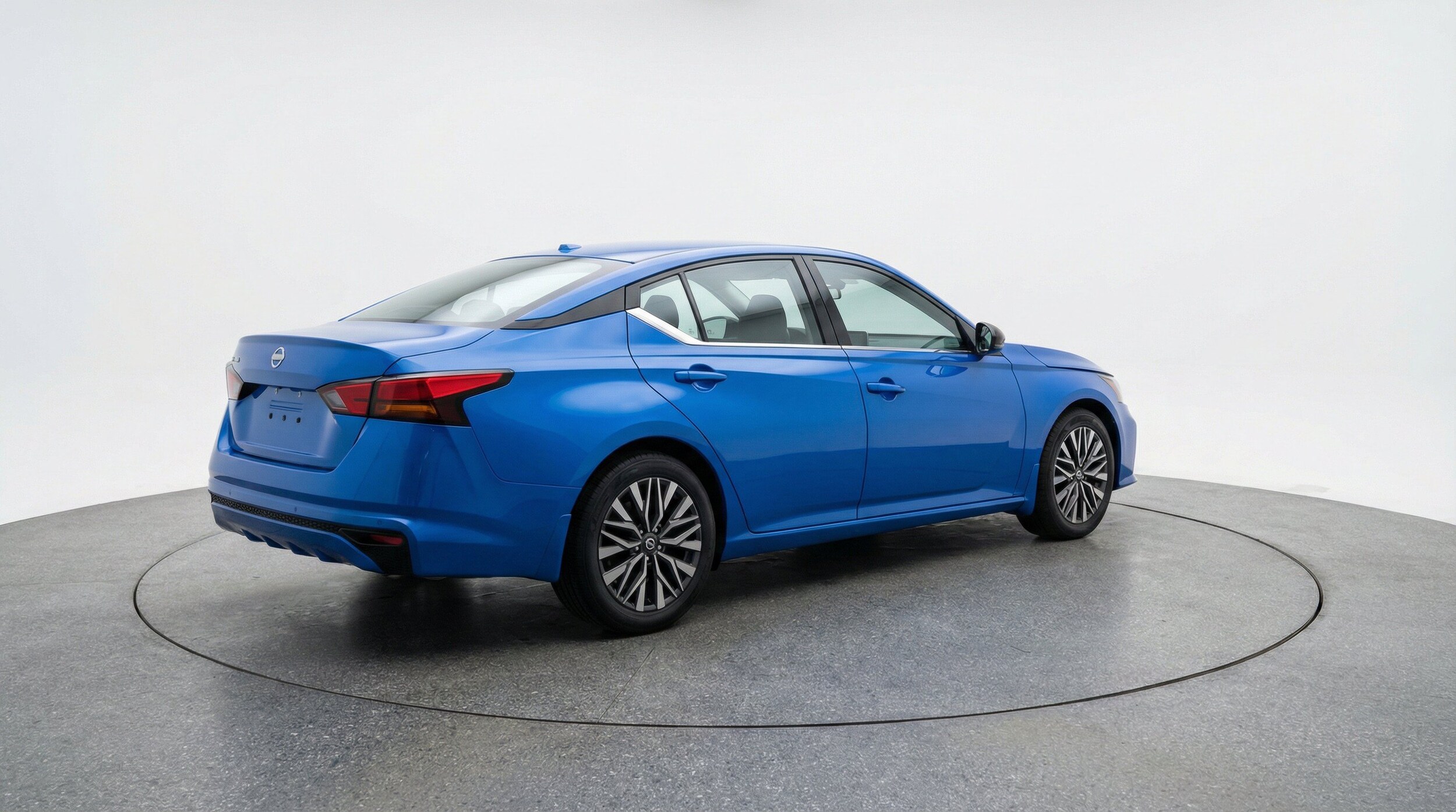 Thumbnail: 2025 Nissan Altima - 9