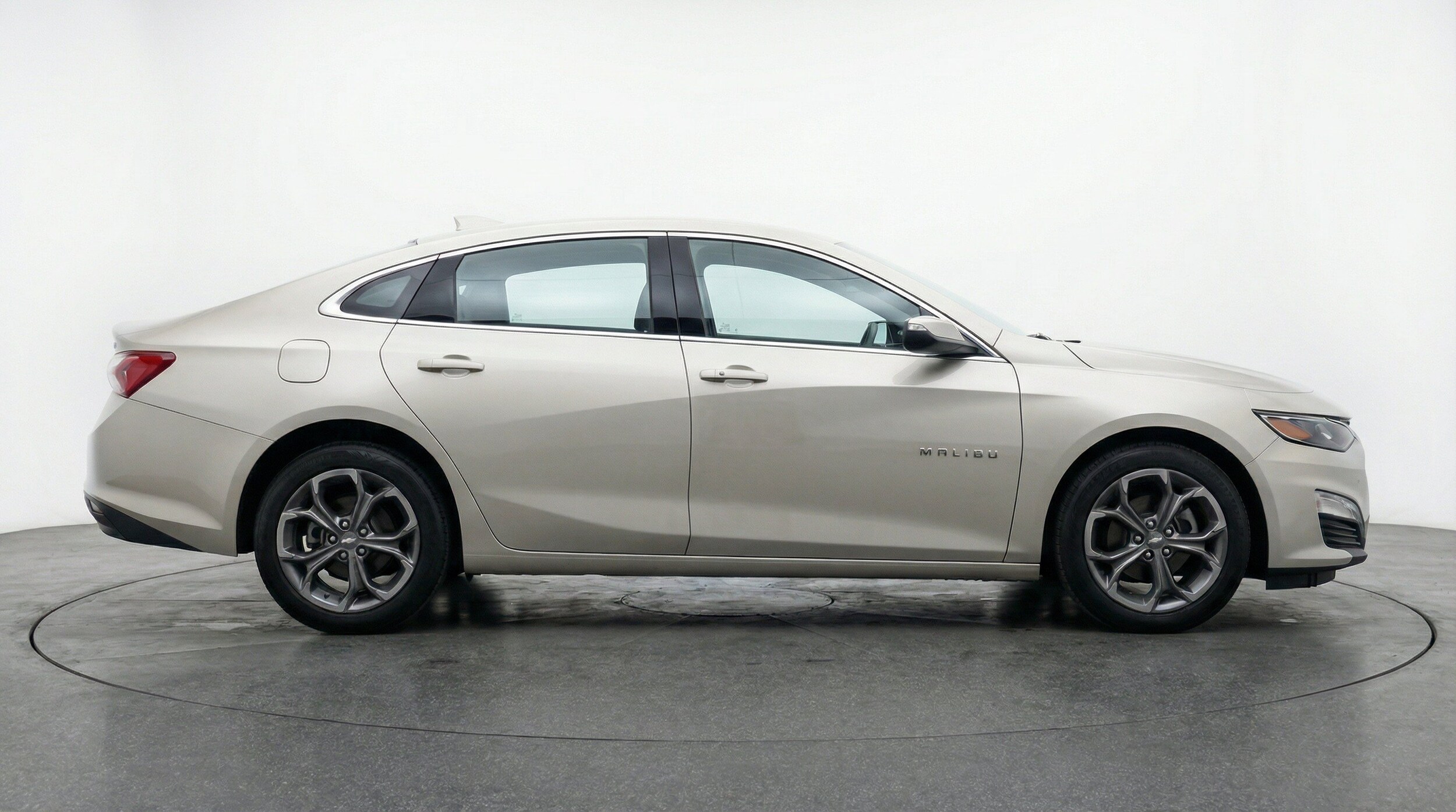 Thumbnail: 2024 Chevrolet Malibu - 11
