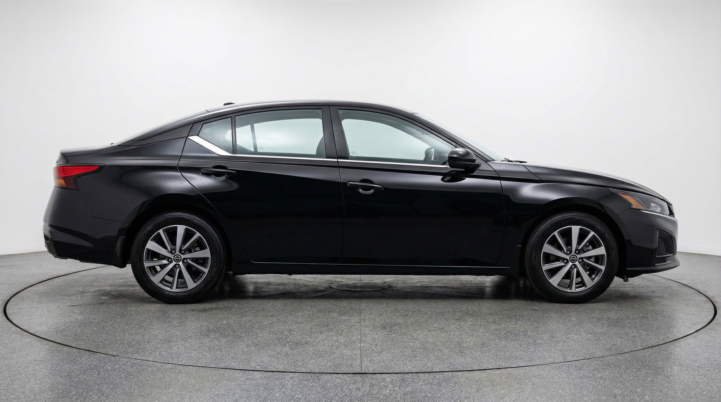 Thumbnail: 2025 Nissan Altima - 11