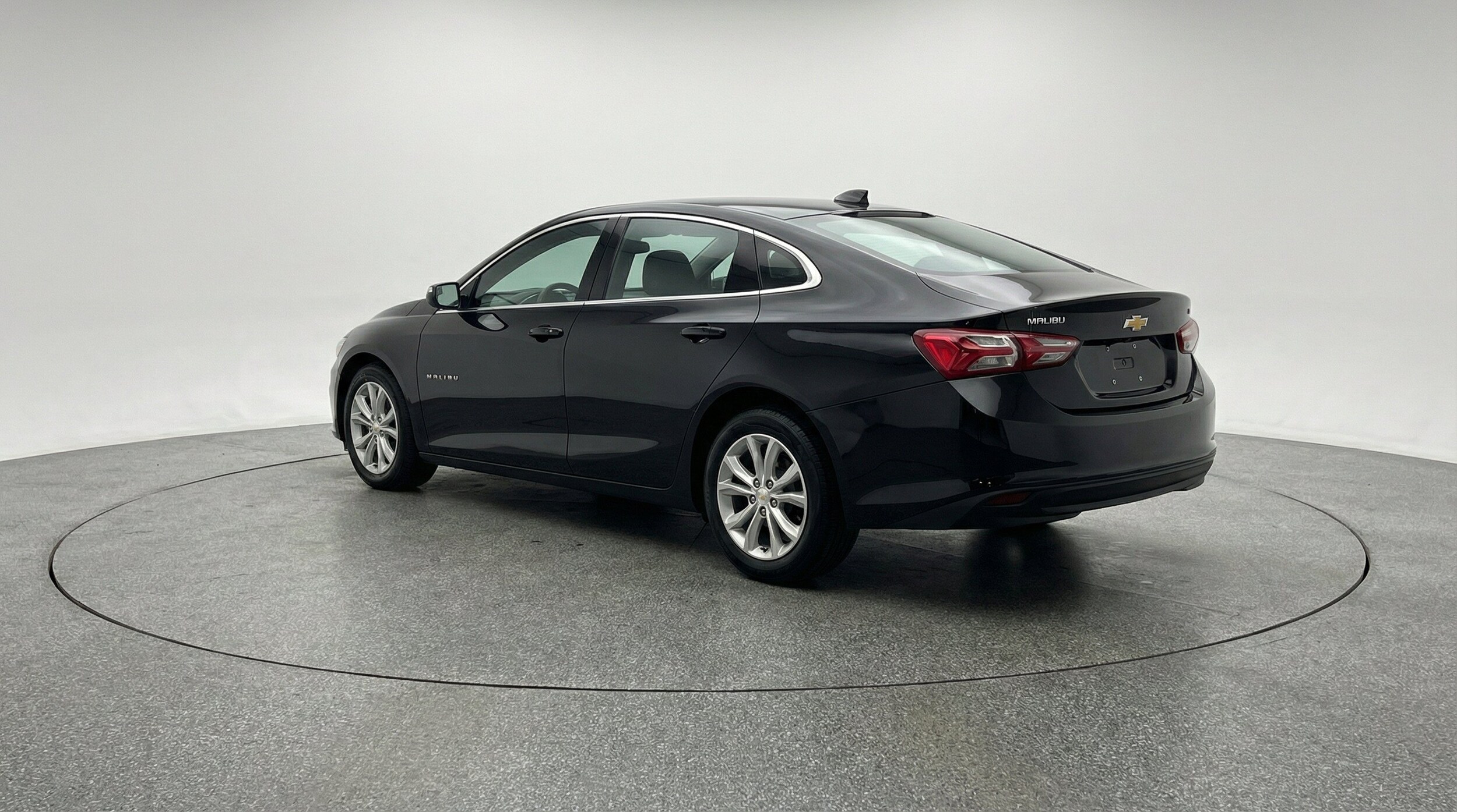 Thumbnail: 2024 Chevrolet Malibu - 6