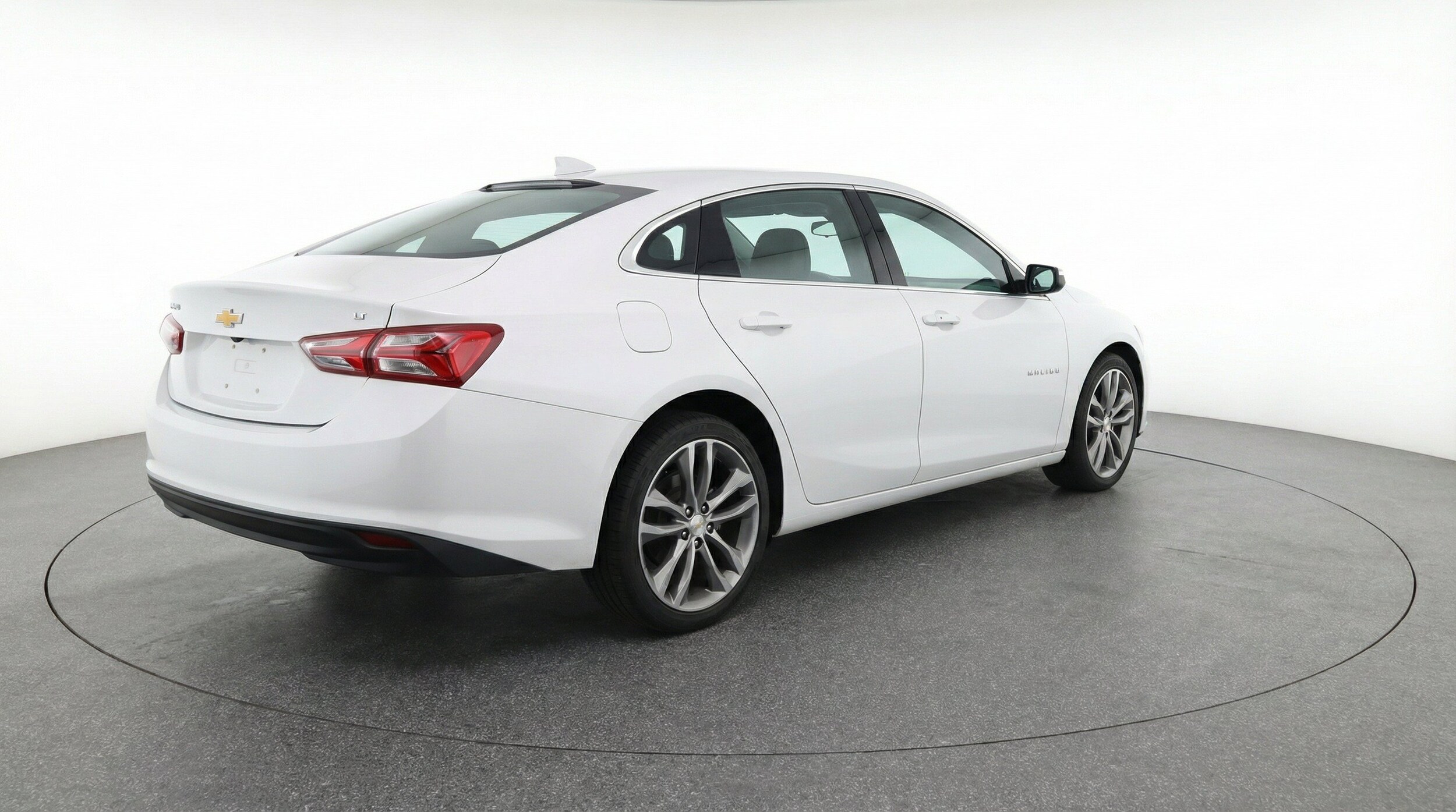 Thumbnail: 2024 Chevrolet Malibu - 9