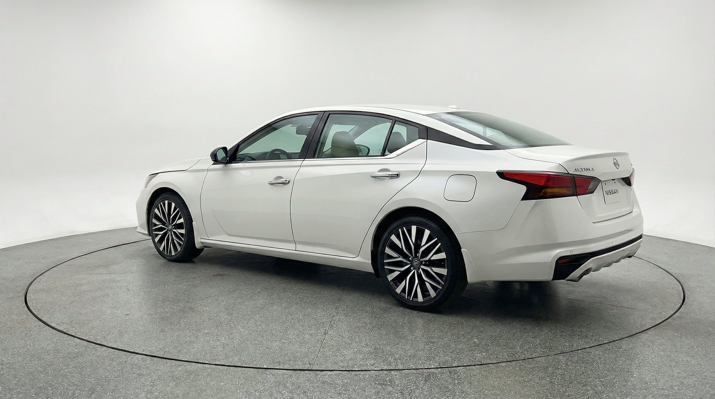 Thumbnail: 2025 Nissan Altima - 6