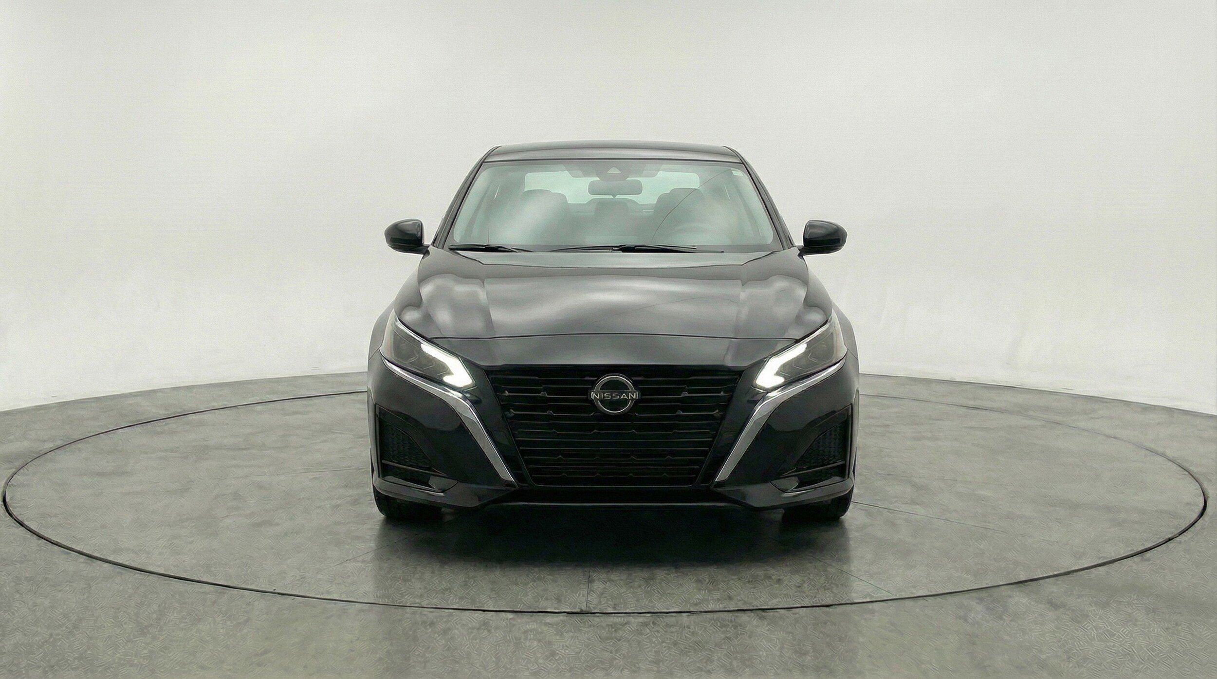 Thumbnail: 2025 Nissan Altima - 2