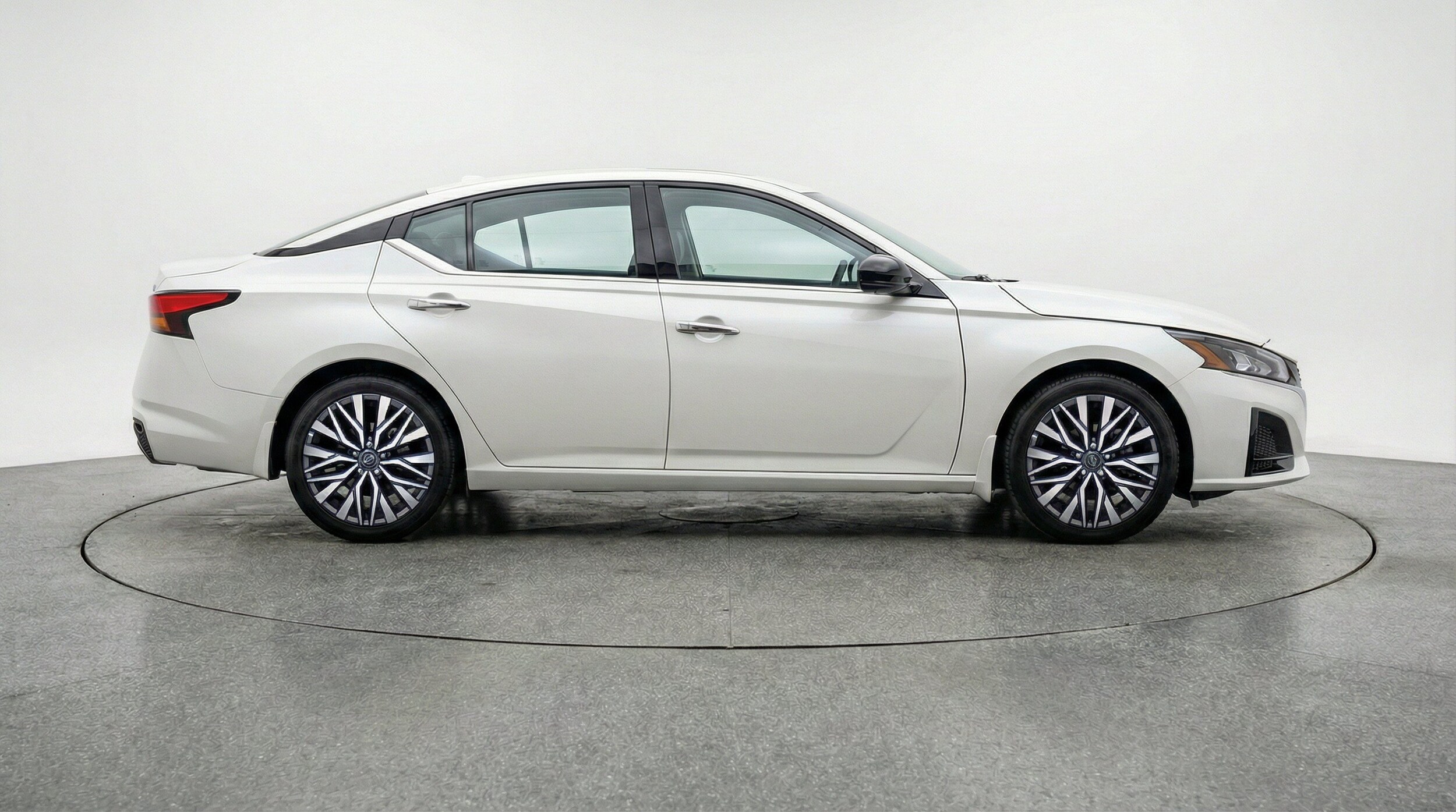 Thumbnail: 2025 Nissan Altima - 11