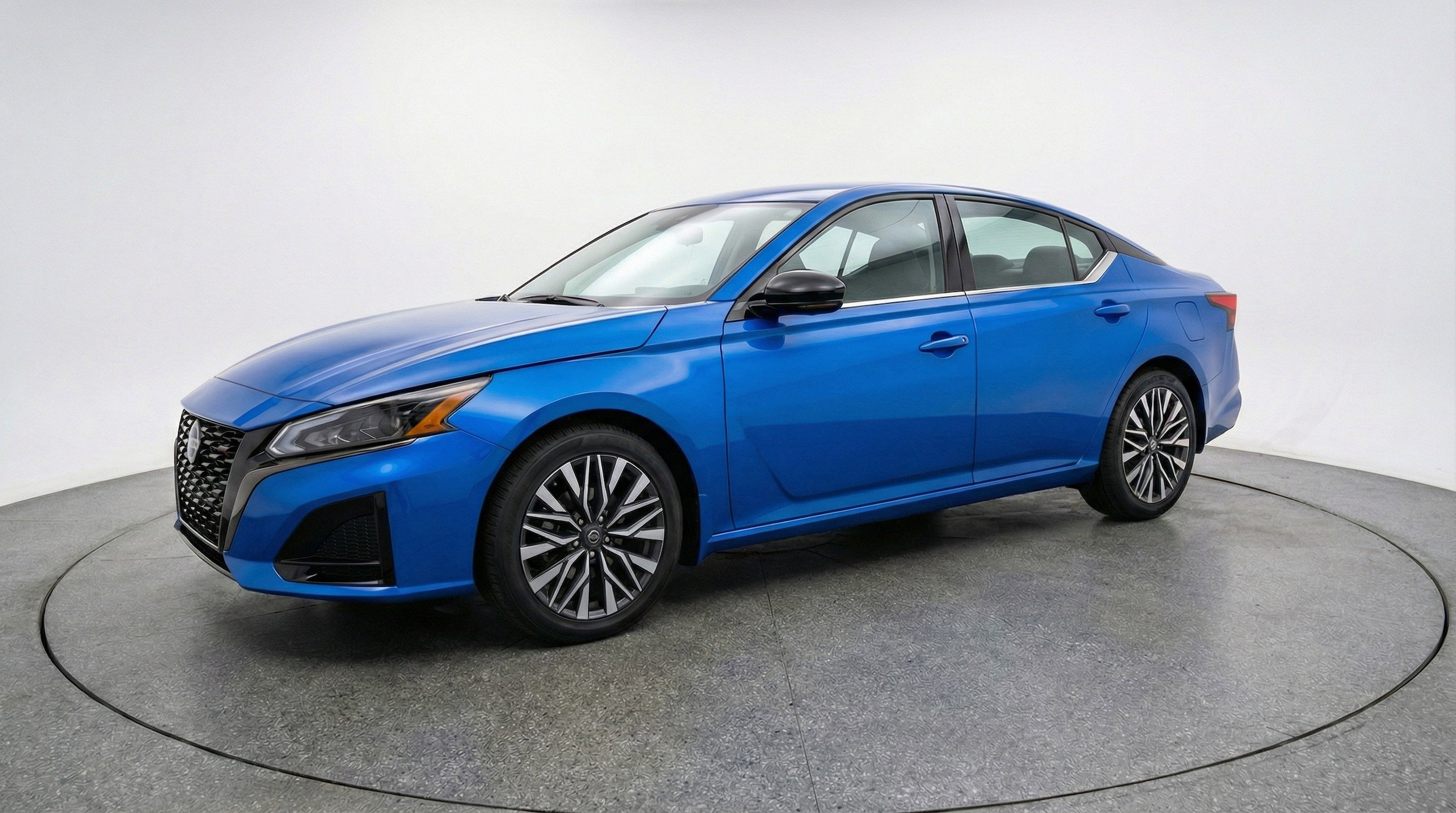 Thumbnail: 2025 Nissan Altima - 3