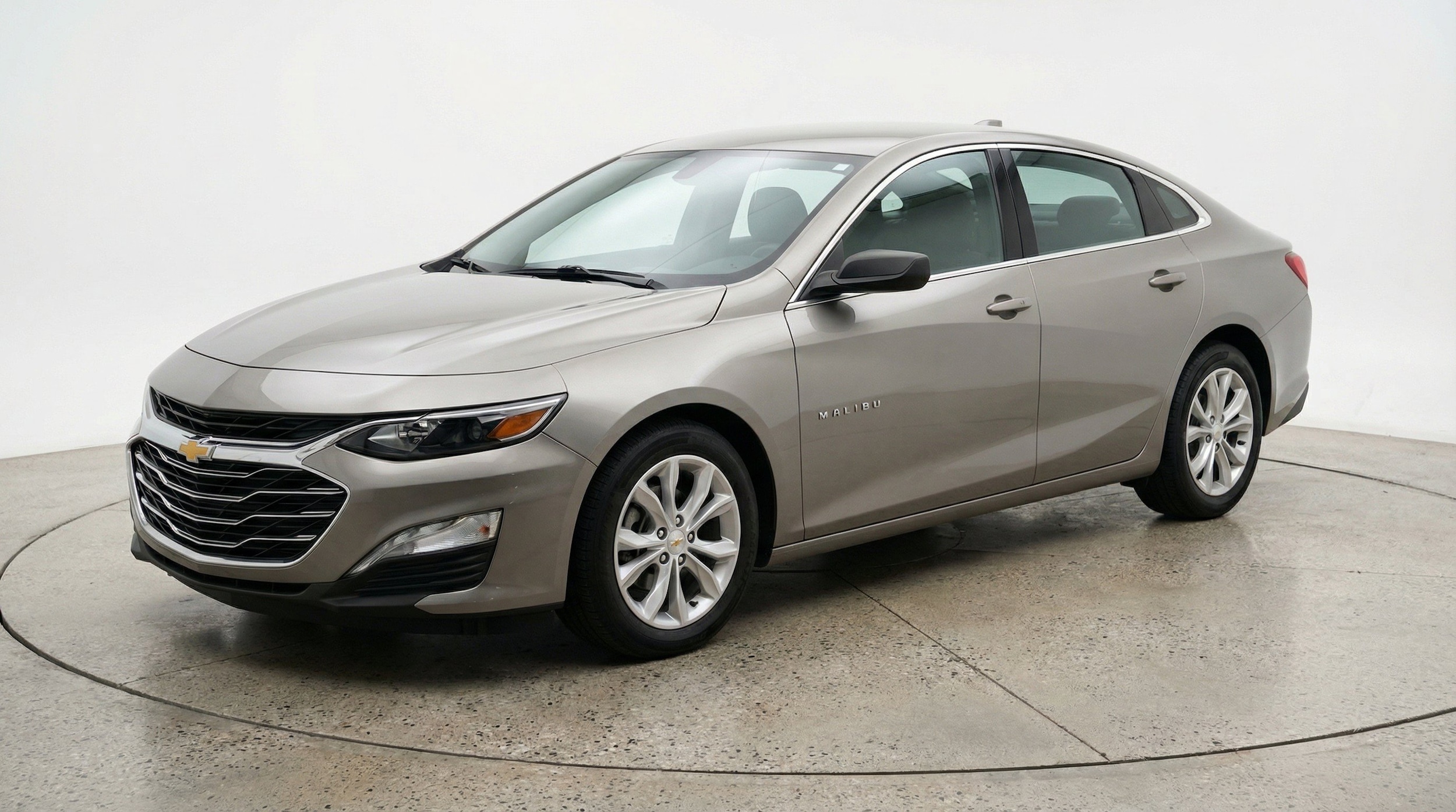 Thumbnail: 2024 Chevrolet Malibu - 3