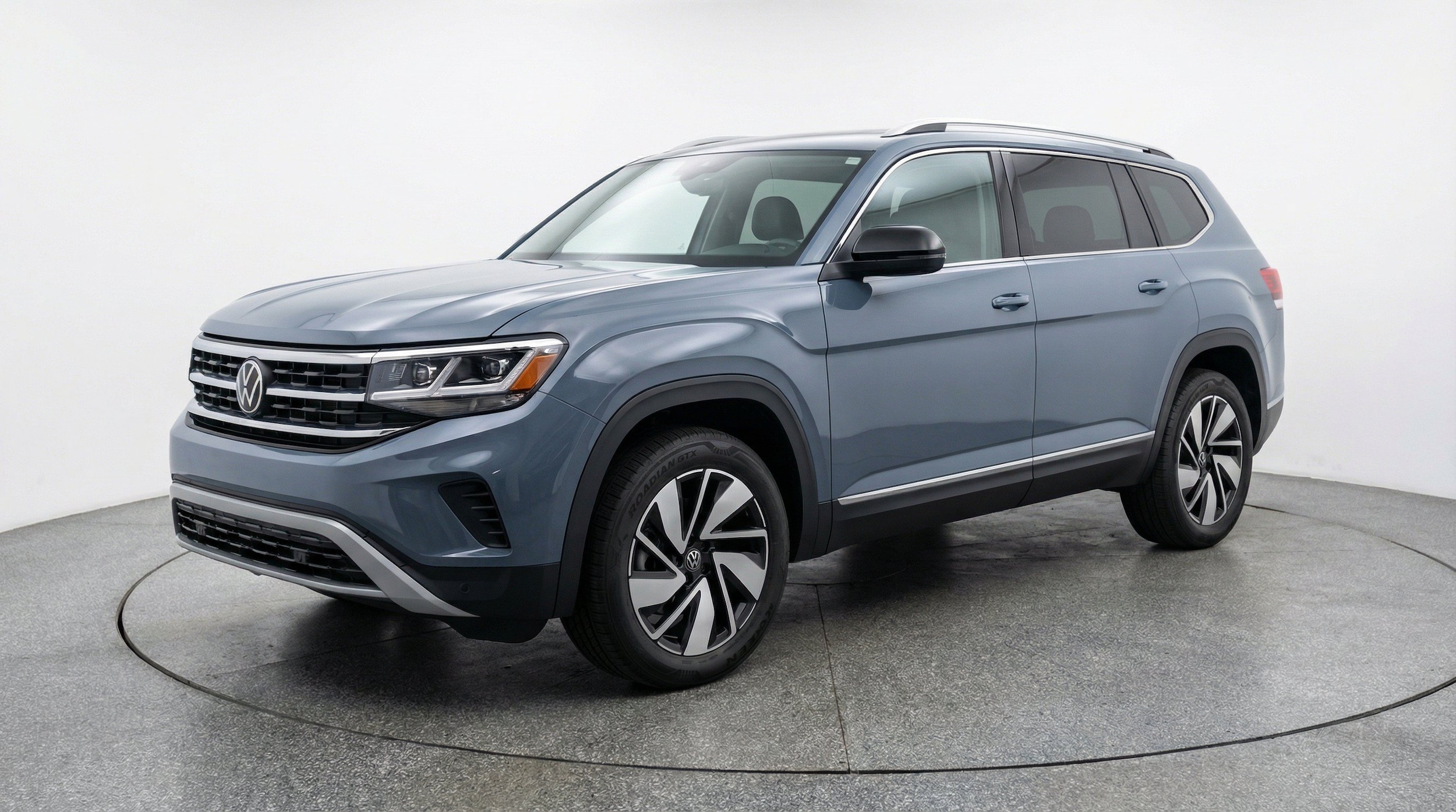 Thumbnail: 2026 Volkswagen Atlas - 3