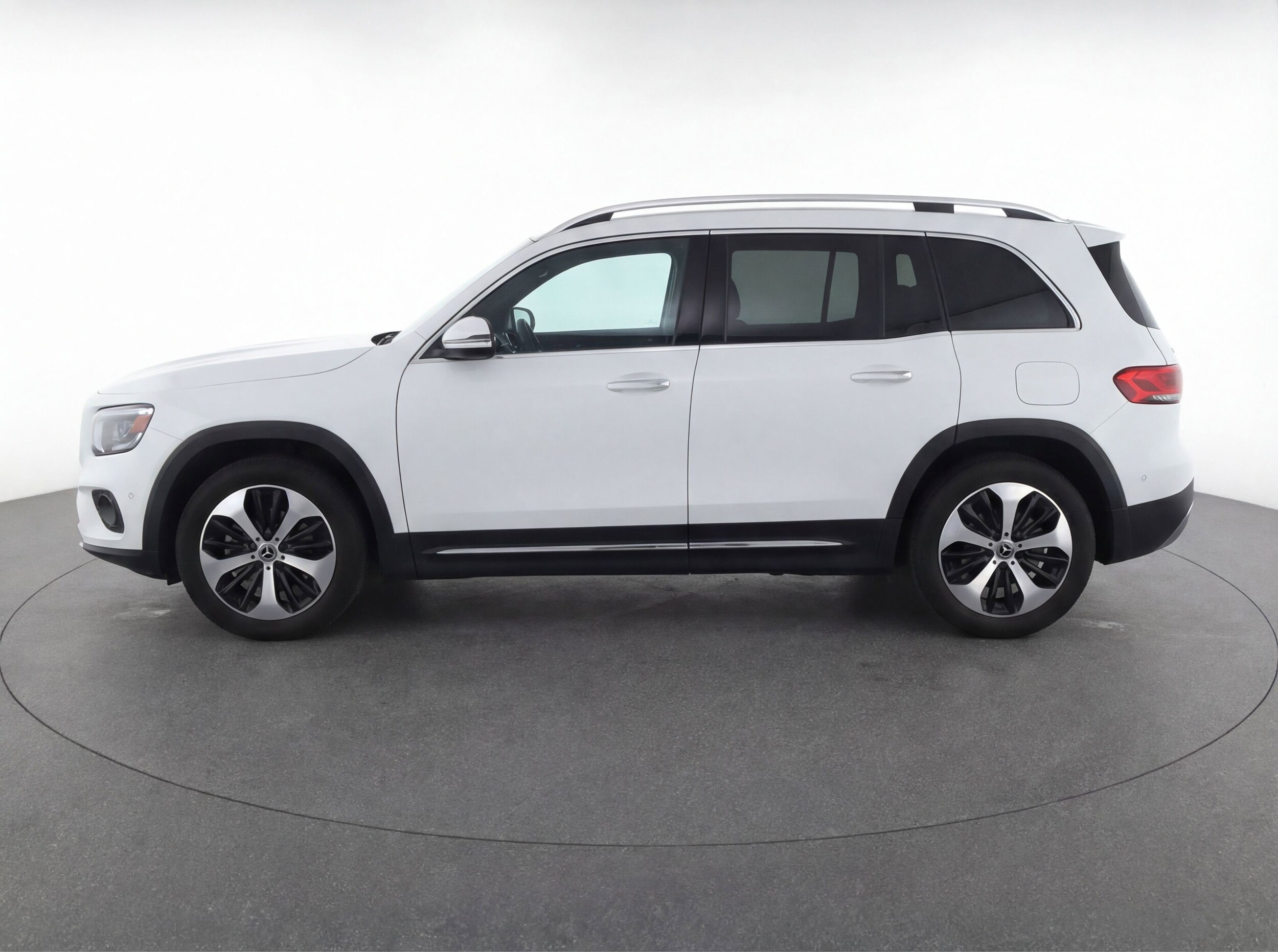Thumbnail: 2025 Mercedes-Benz GLB - 5