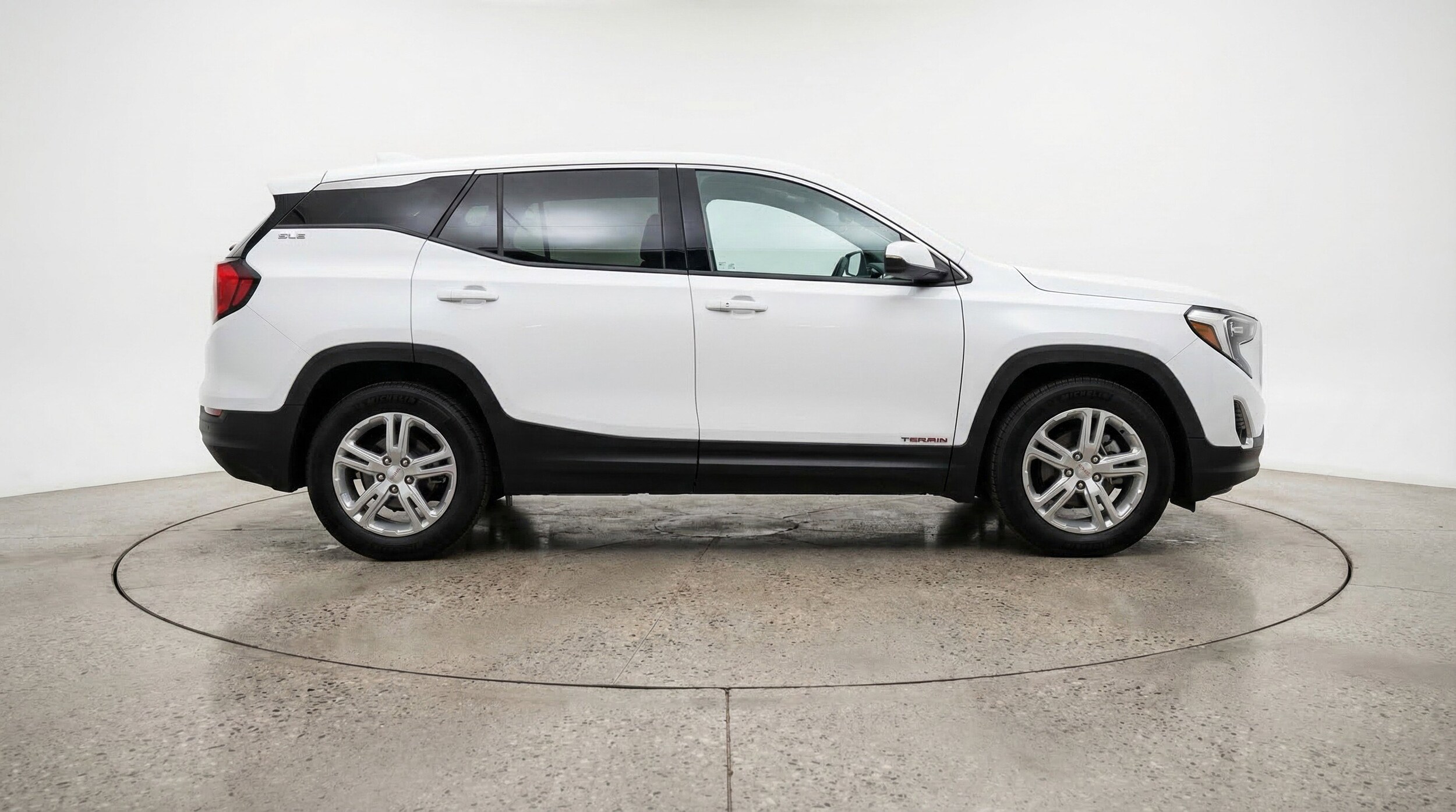 Thumbnail: 2024 GMC Terrain - 11