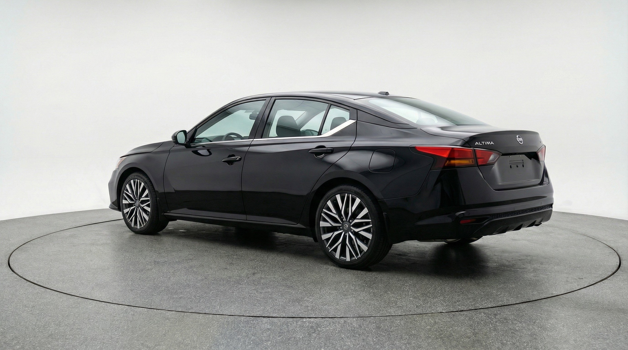 Thumbnail: 2025 Nissan Altima - 6