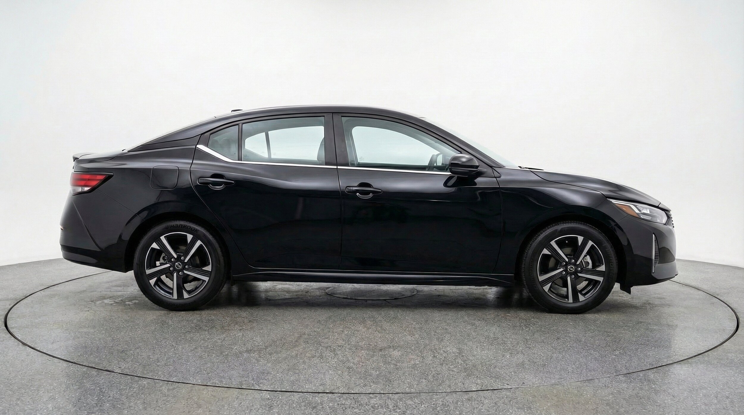 Thumbnail: 2025 Nissan Sentra - 11