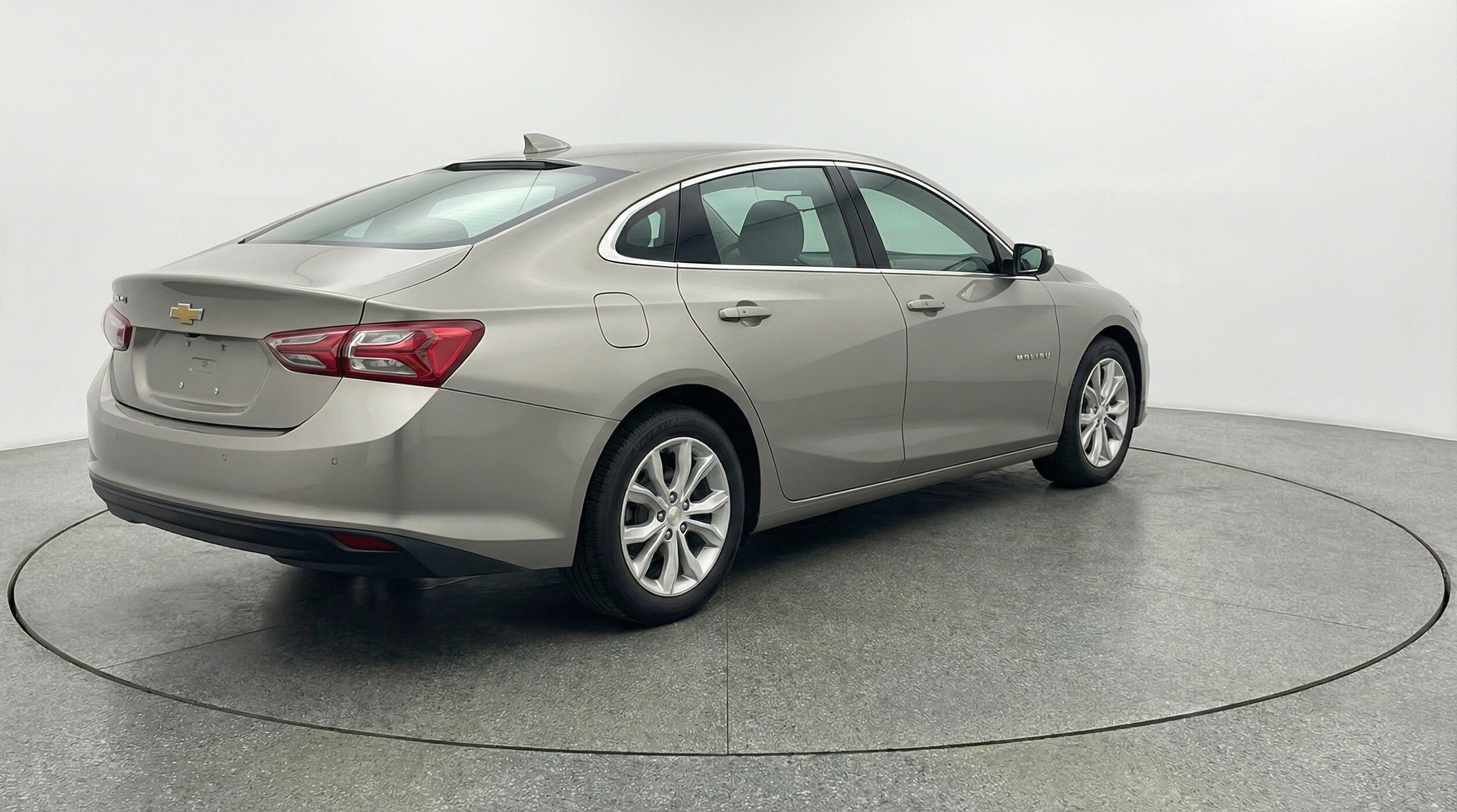 Thumbnail: 2024 Chevrolet Malibu - 9