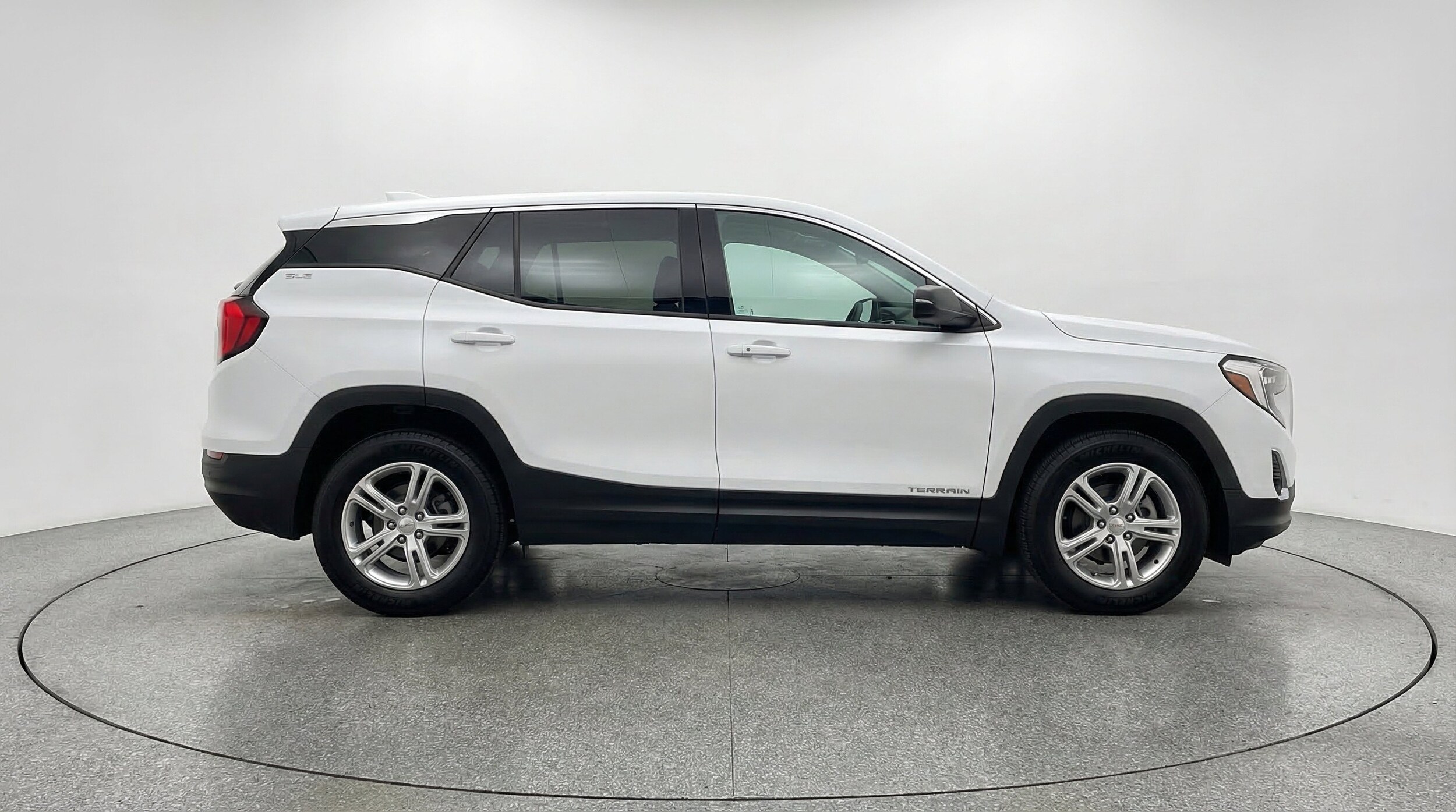 Thumbnail: 2024 GMC Terrain - 11