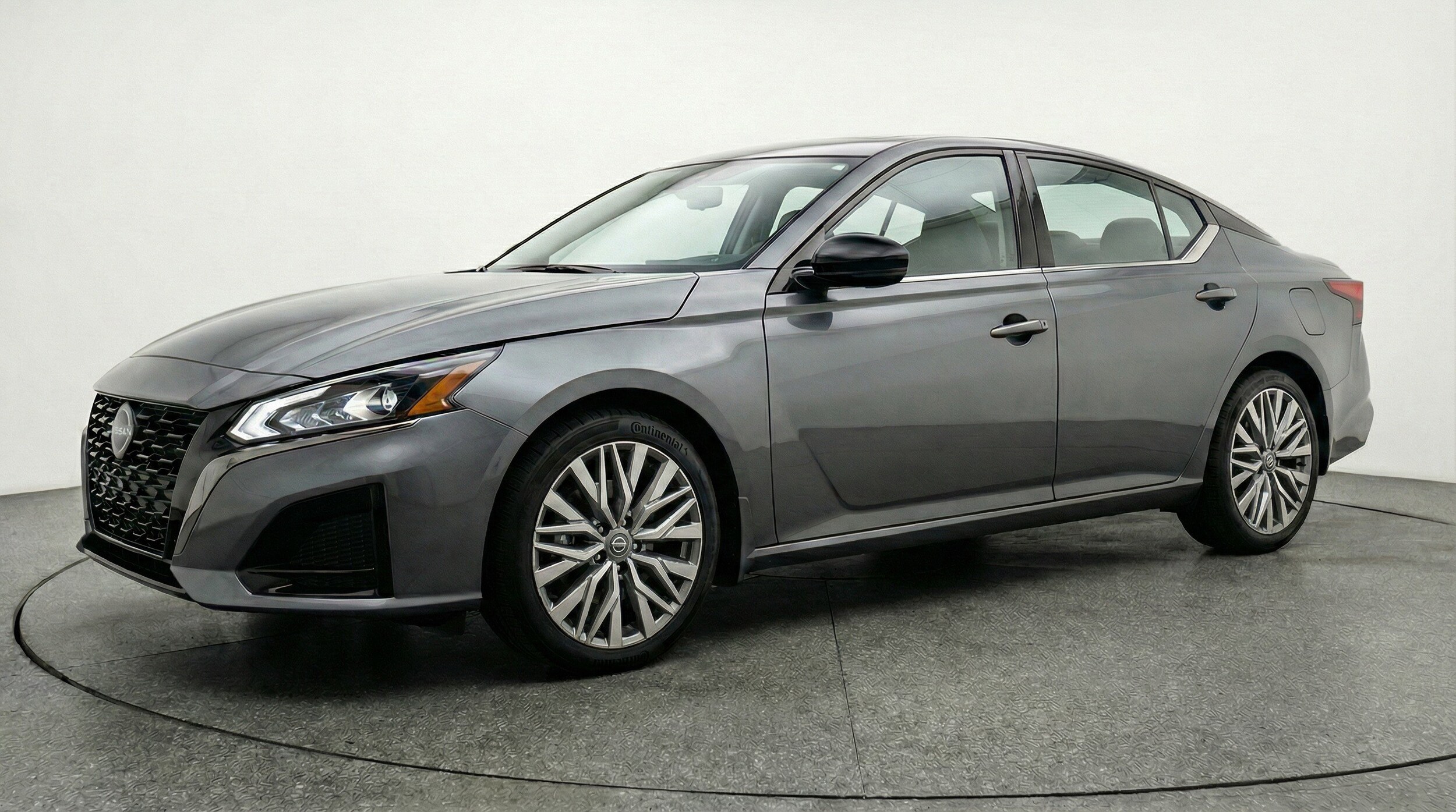 Thumbnail: 2025 Nissan Altima - 3