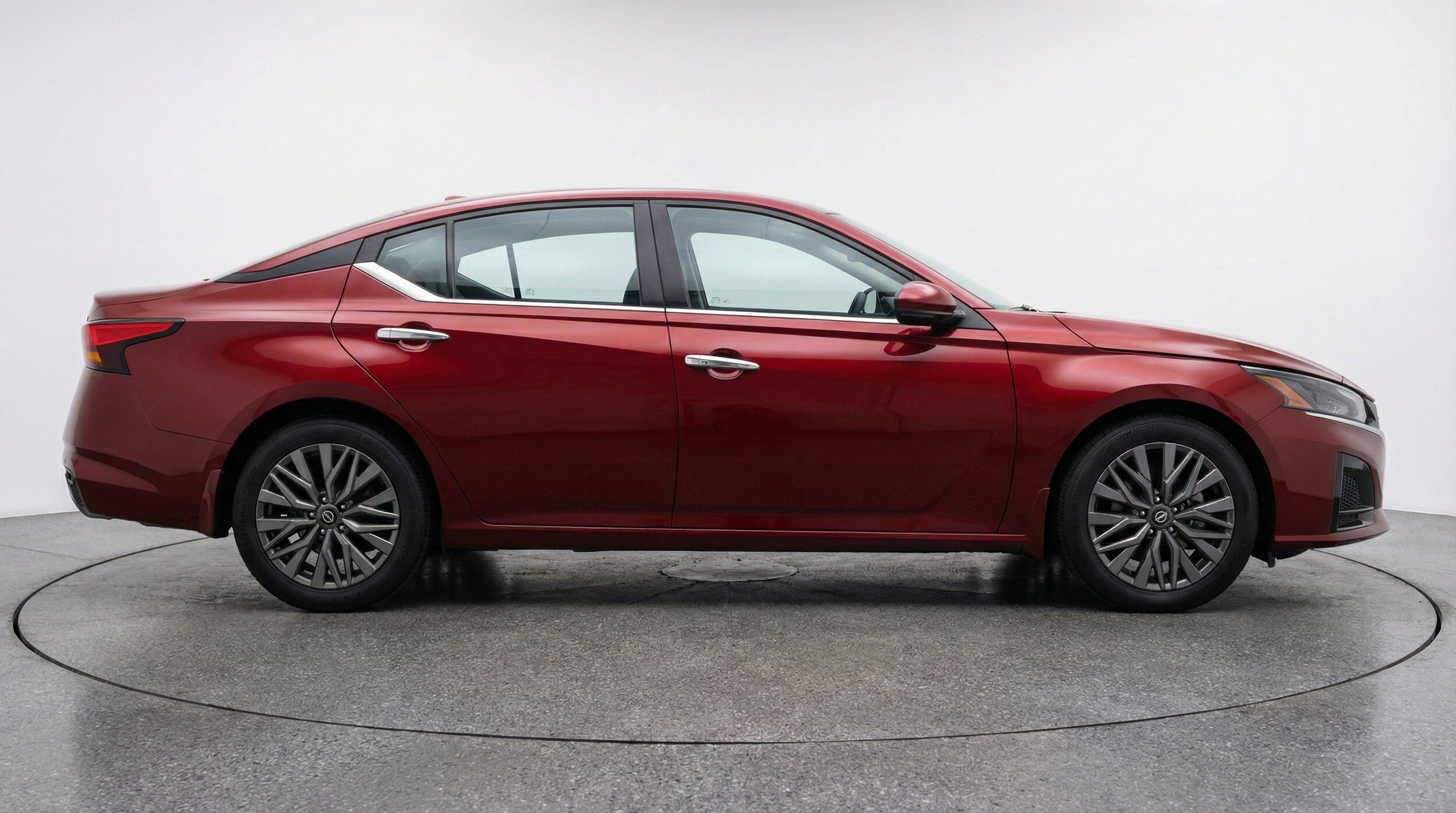 Thumbnail: 2025 Nissan Altima - 11