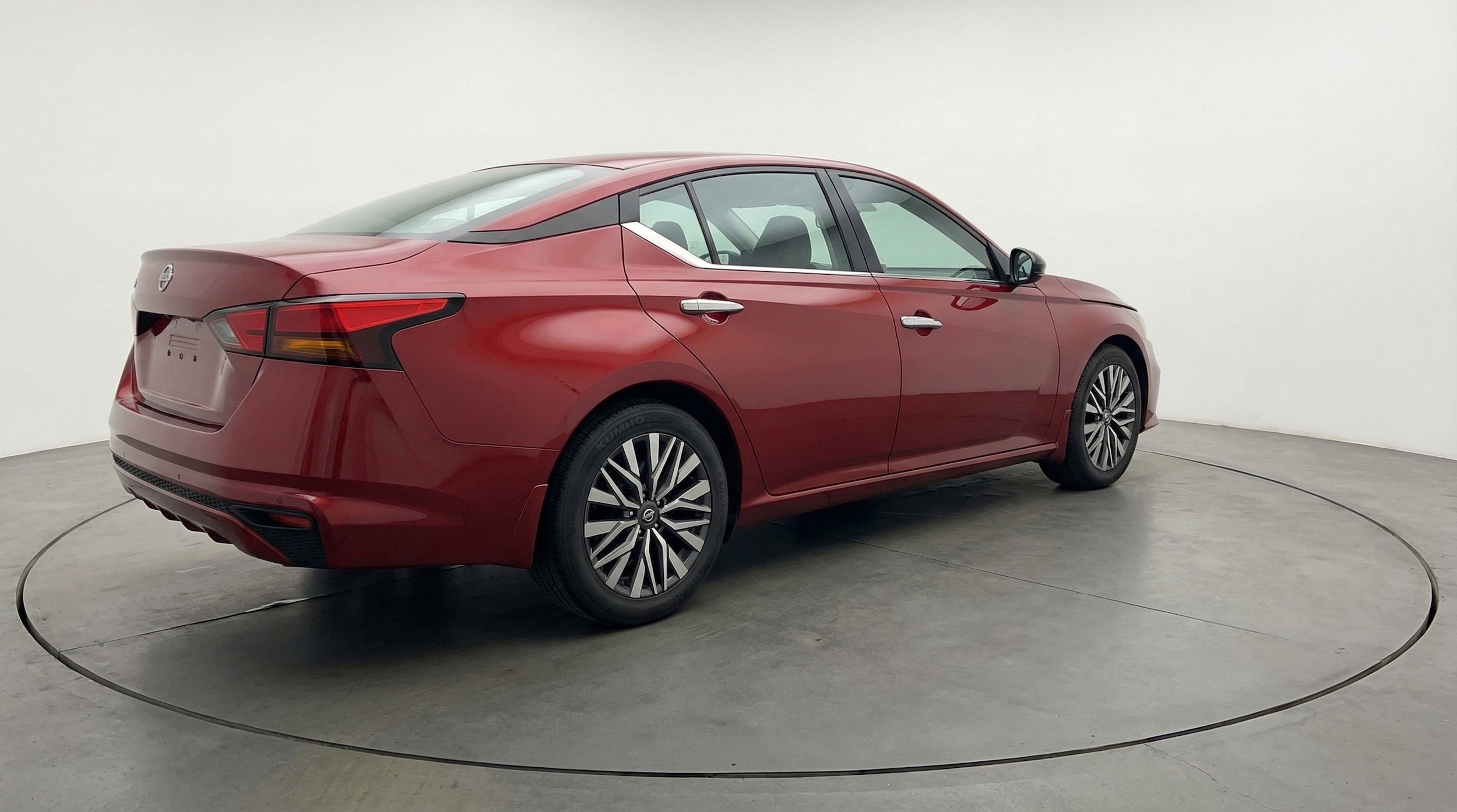 Thumbnail: 2025 Nissan Altima - 9
