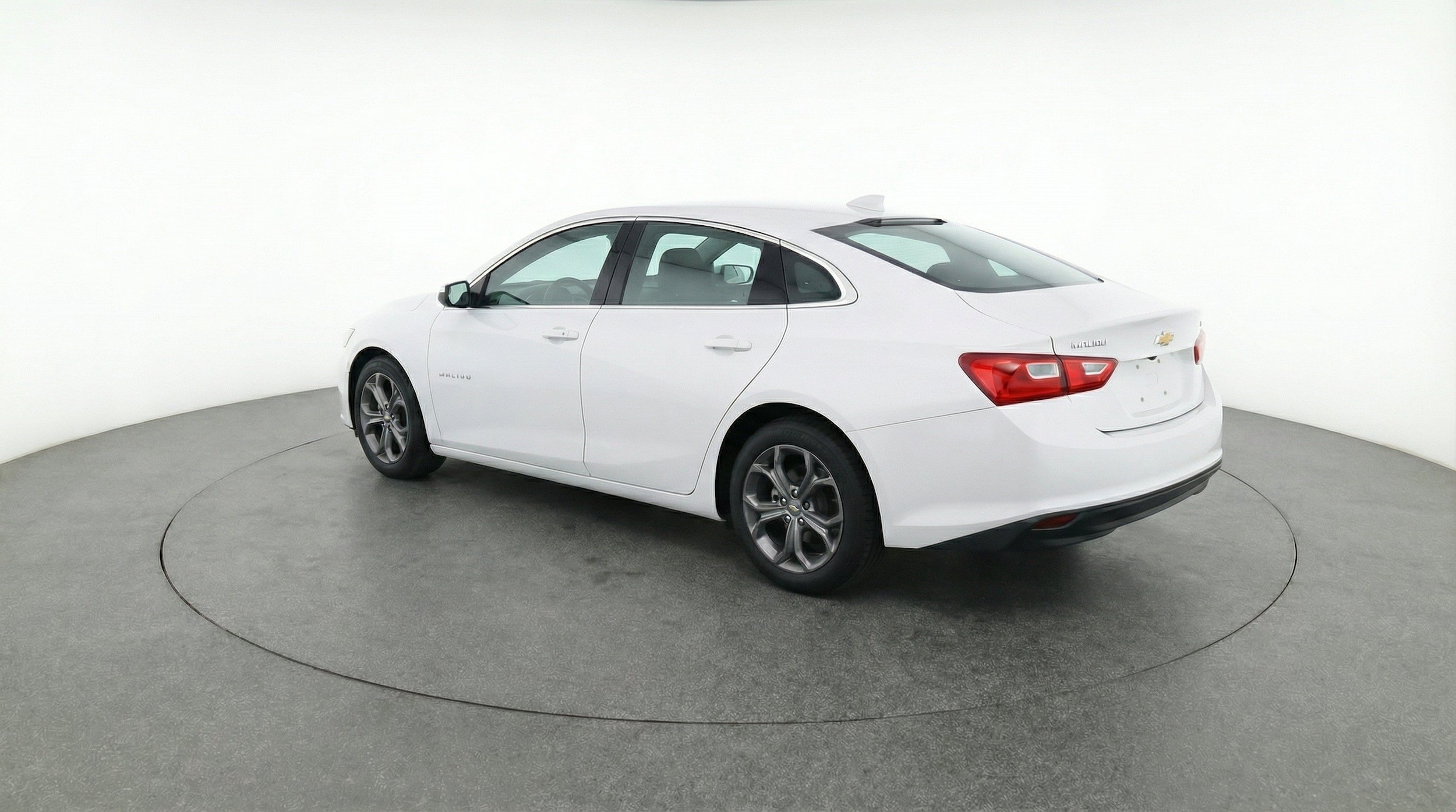 Thumbnail: 2024 Chevrolet Malibu - 6