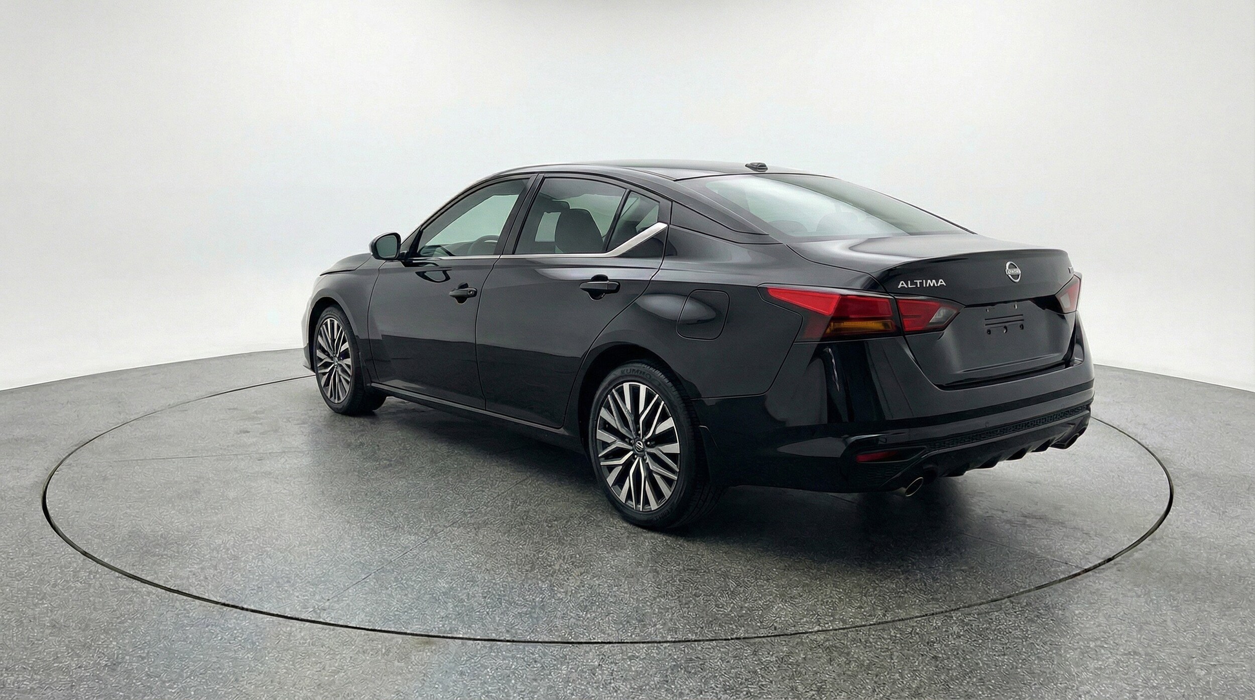 Thumbnail: 2025 Nissan Altima - 6