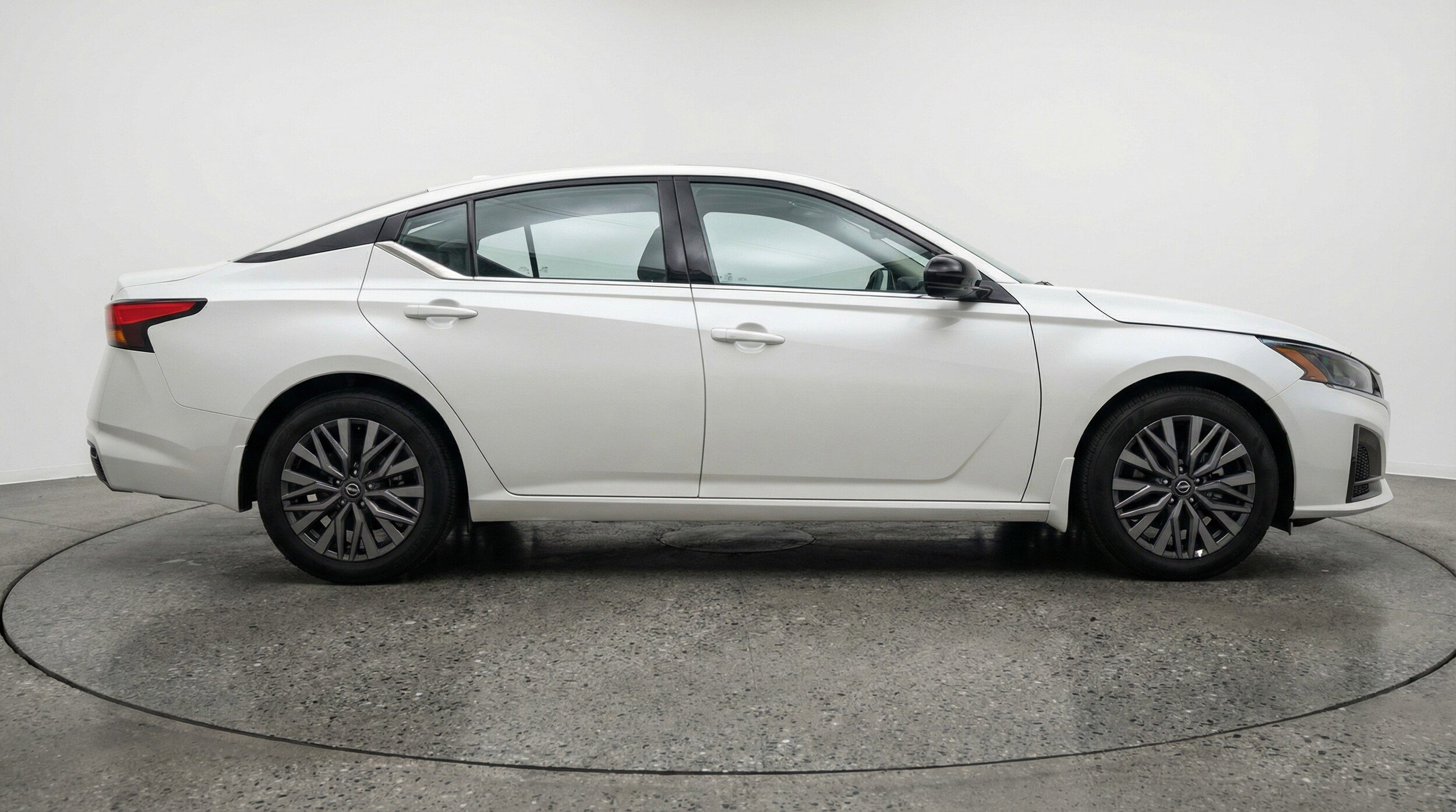Thumbnail: 2025 Nissan Altima - 11