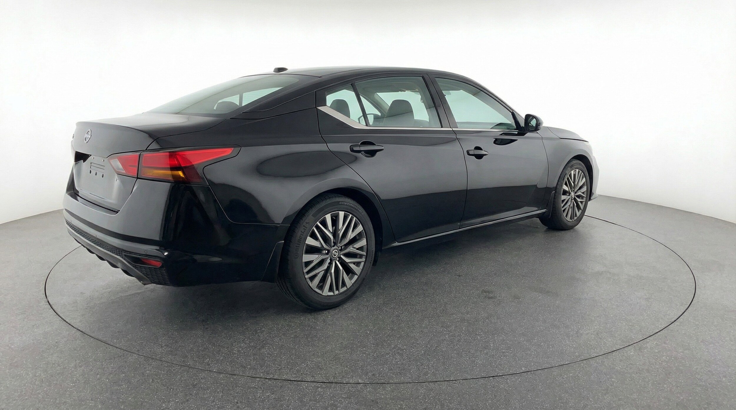 Thumbnail: 2025 Nissan Altima - 9