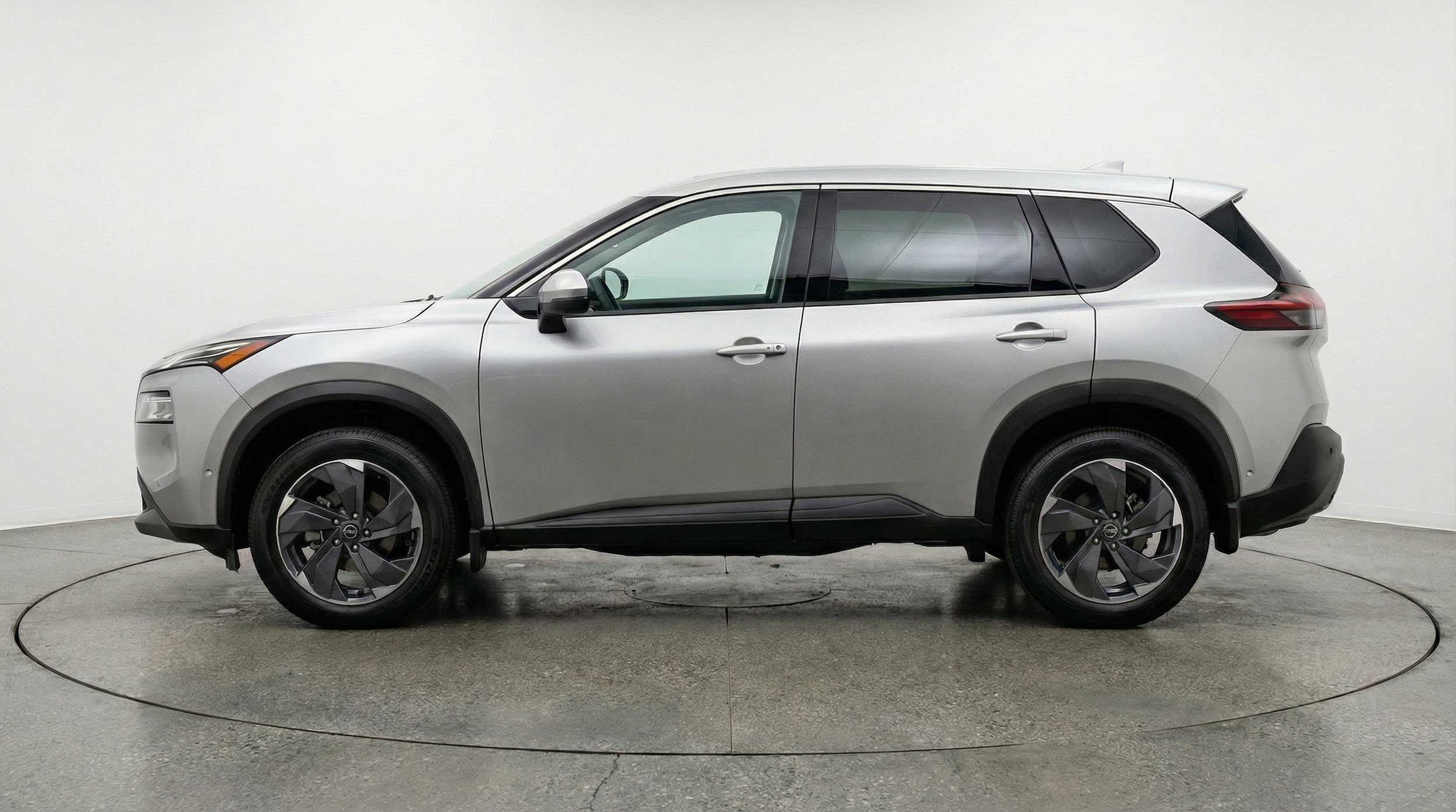 Thumbnail: 2025 Nissan Rogue - 5