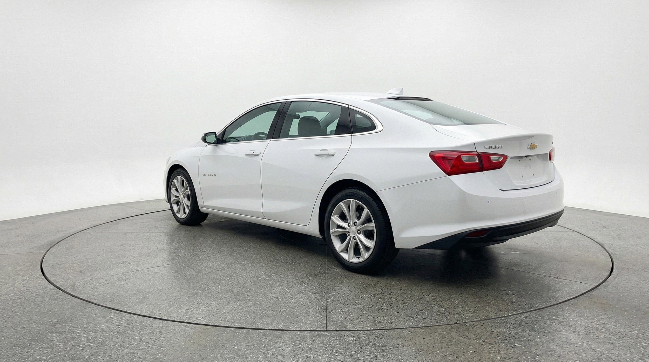 Thumbnail: 2024 Chevrolet Malibu - 6