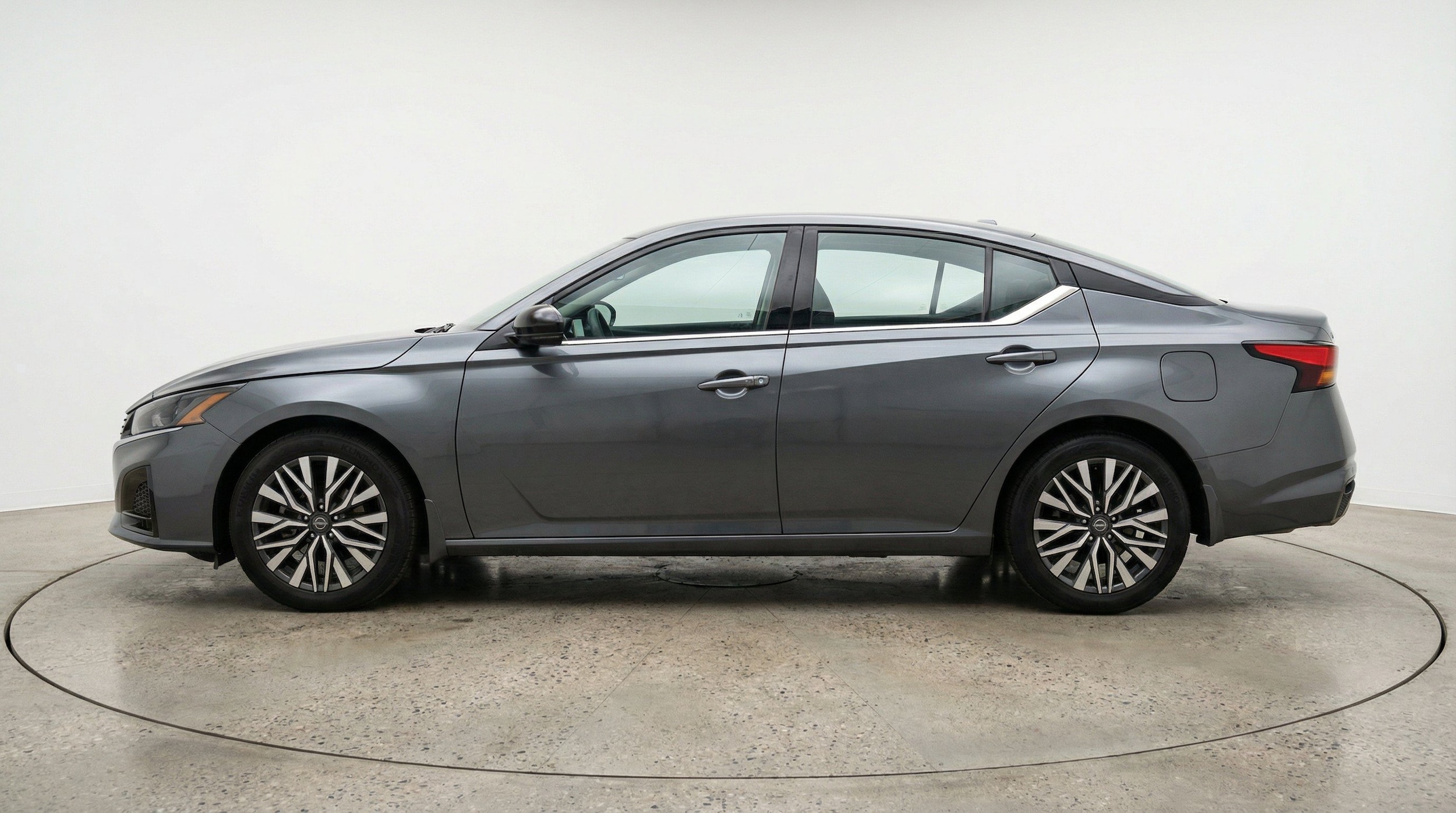 Thumbnail: 2025 Nissan Altima - 5