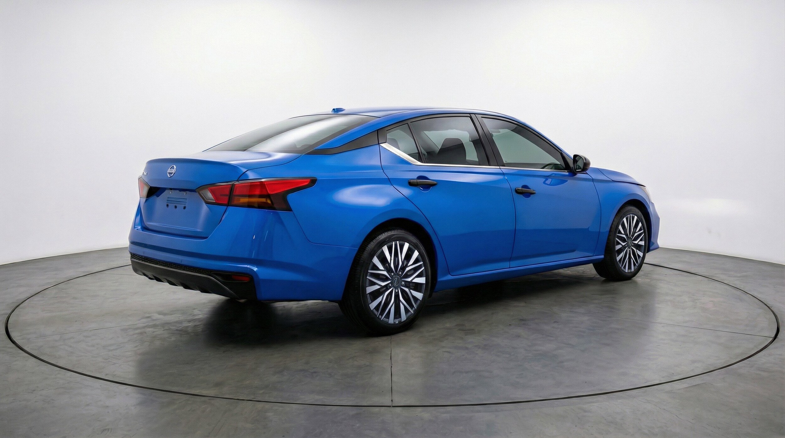 Thumbnail: 2025 Nissan Altima - 9