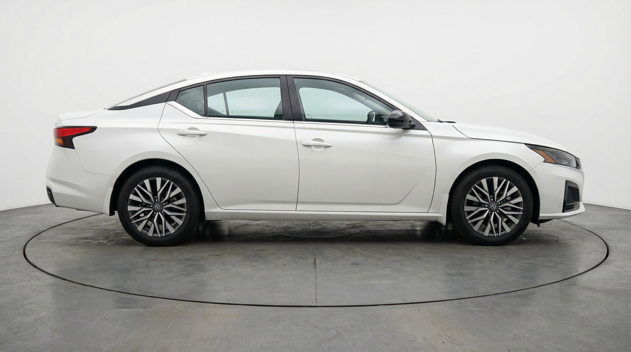 Thumbnail: 2025 Nissan Altima - 11