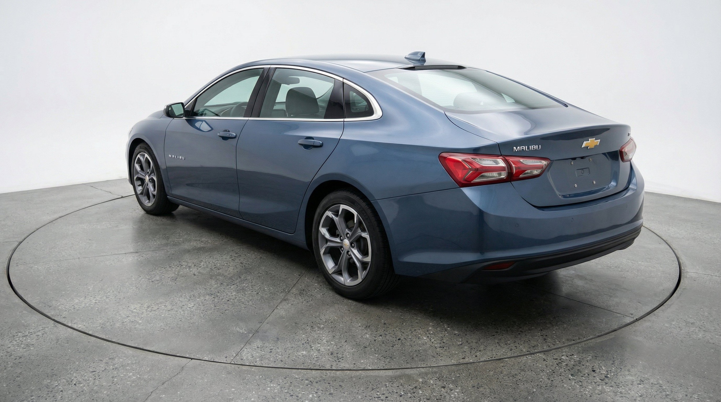 Thumbnail: 2024 Chevrolet Malibu - 6
