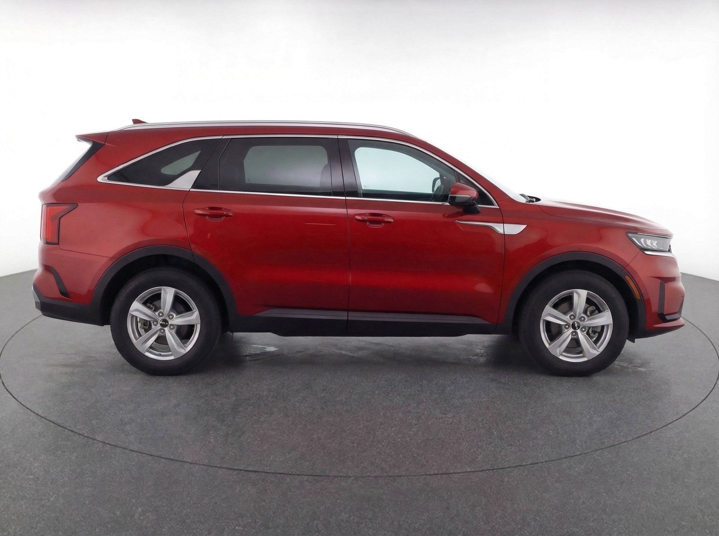 Thumbnail: 2023 Kia Sorento - 6