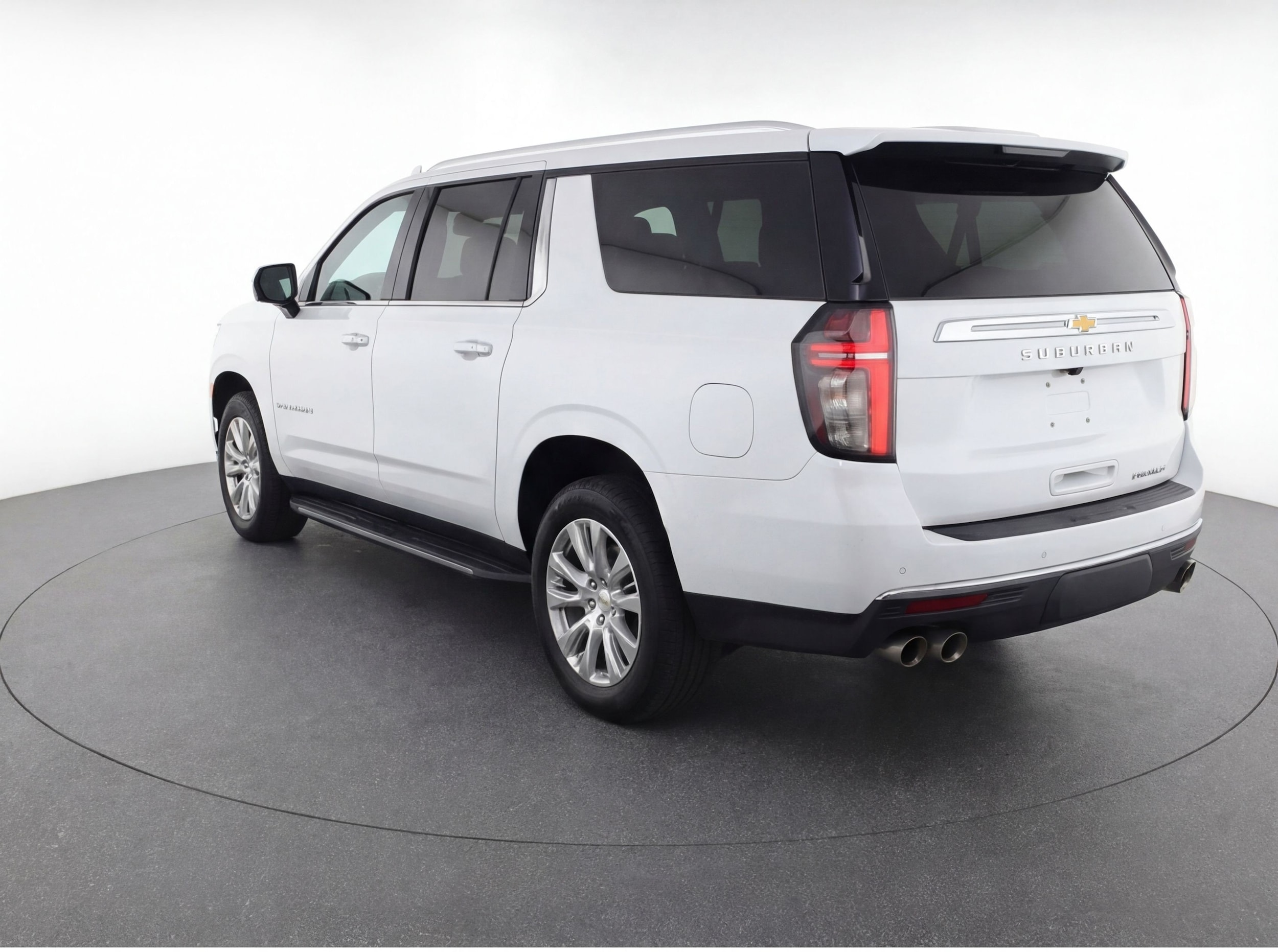 Thumbnail: 2023 Chevrolet Suburban - 6