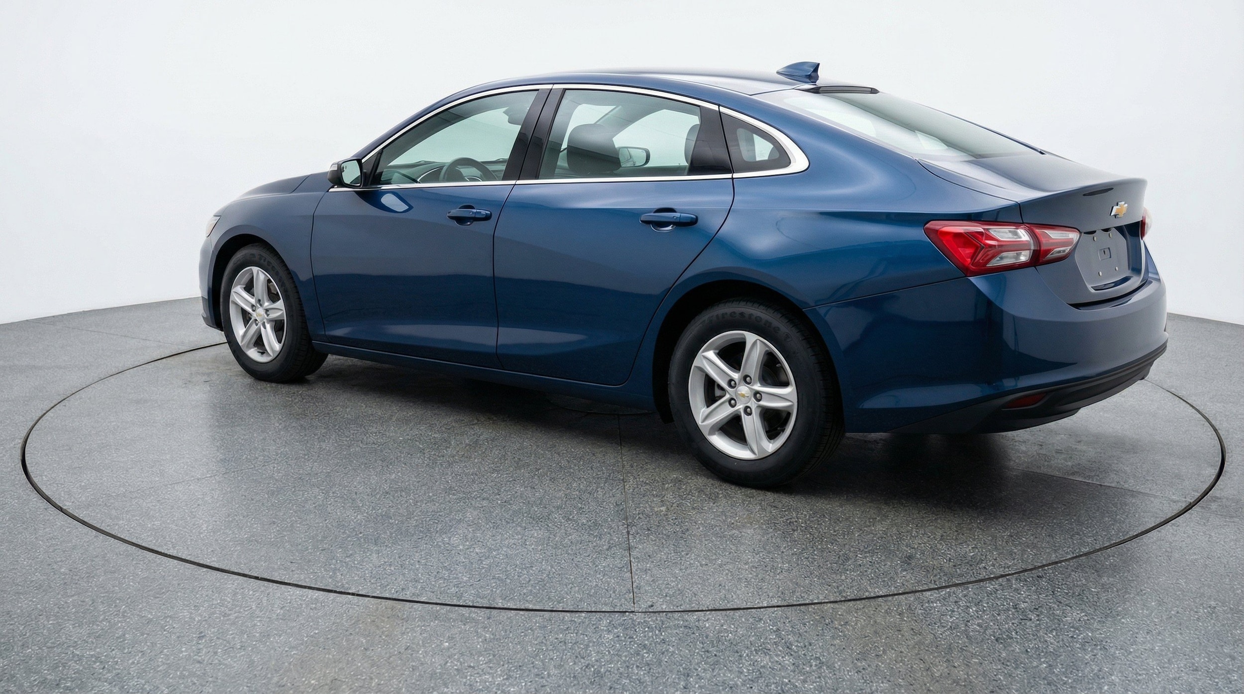 Thumbnail: 2024 Chevrolet Malibu - 6