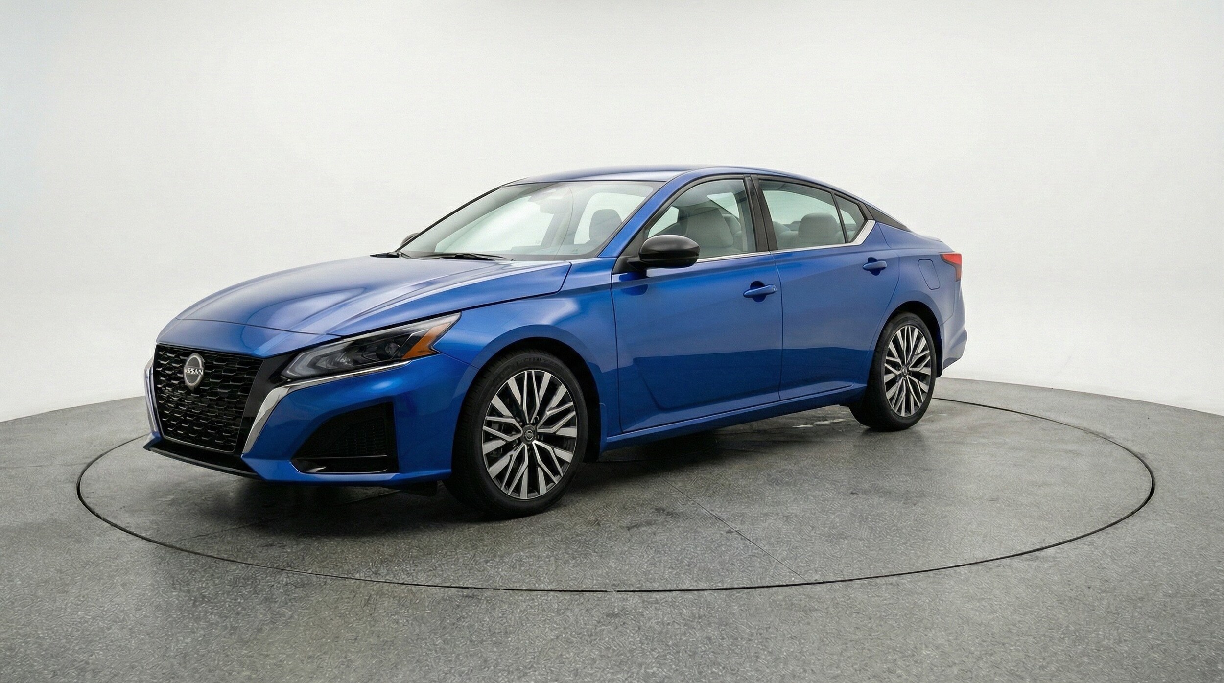 Thumbnail: 2025 Nissan Altima - 3