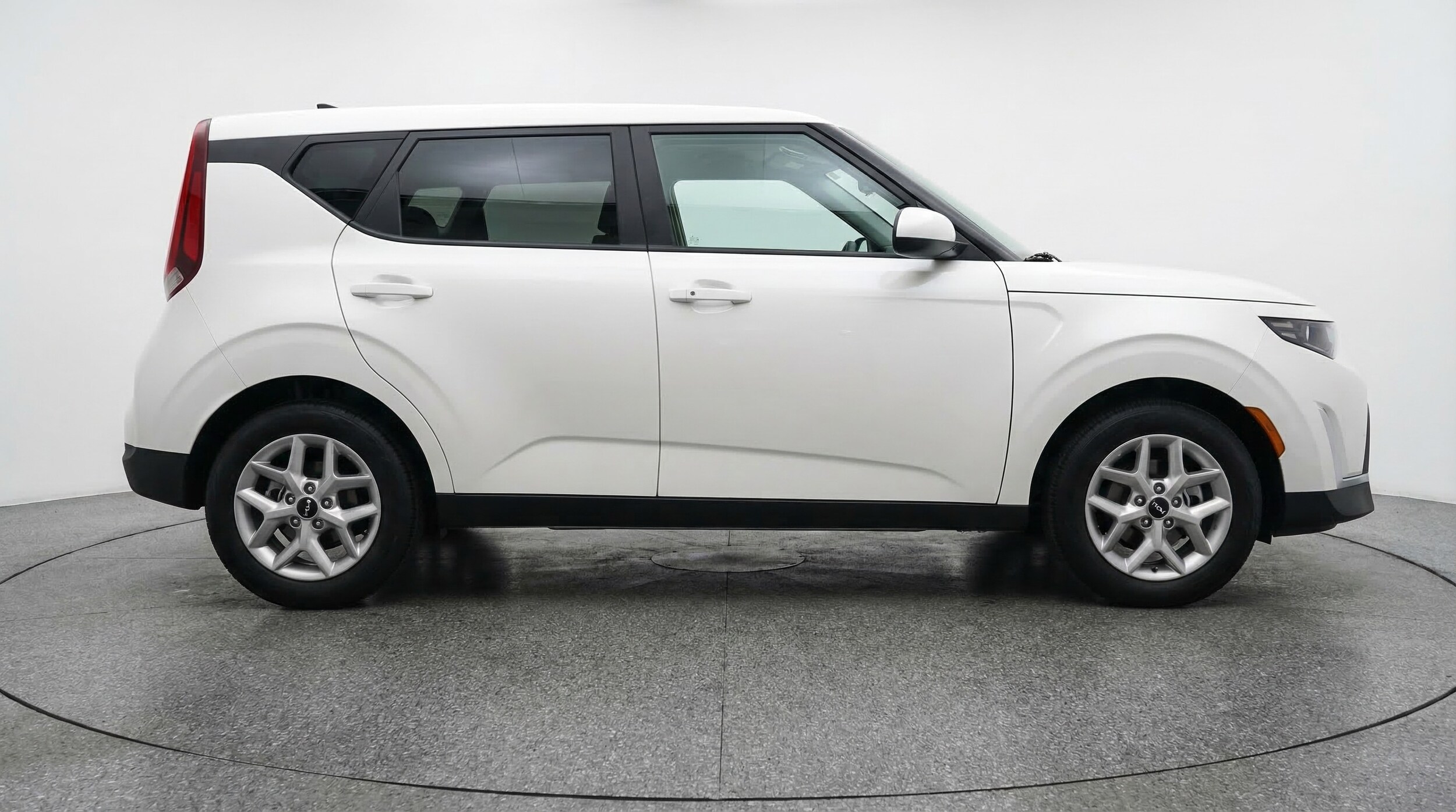 Thumbnail: 2025 Kia Soul - 8