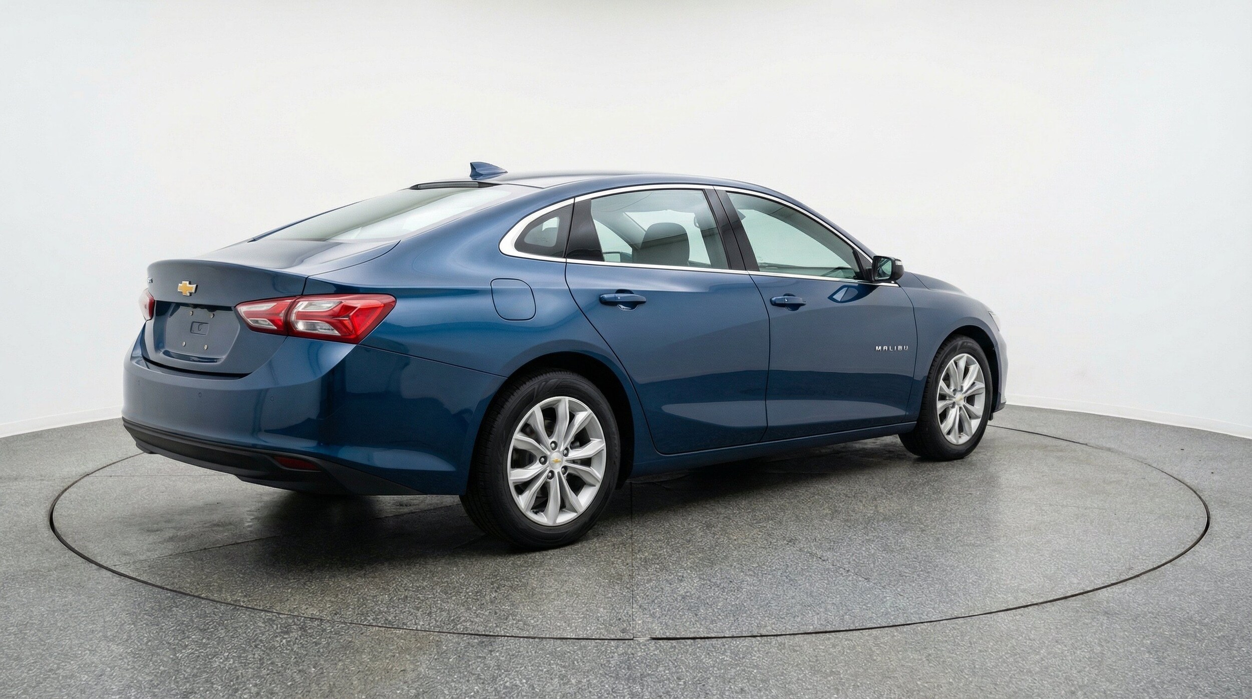 Thumbnail: 2024 Chevrolet Malibu - 9