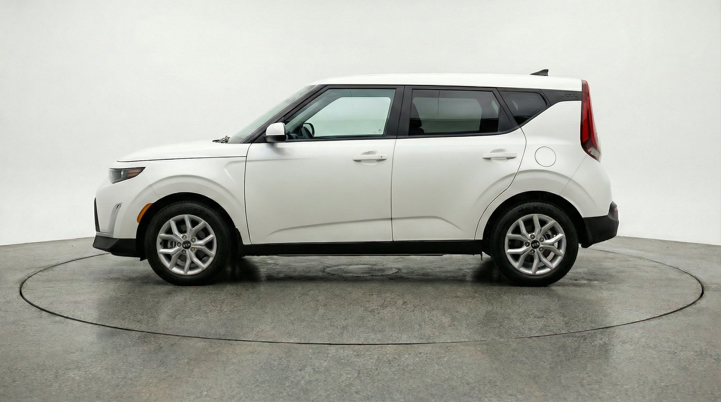 Thumbnail: 2025 Kia Soul - 5
