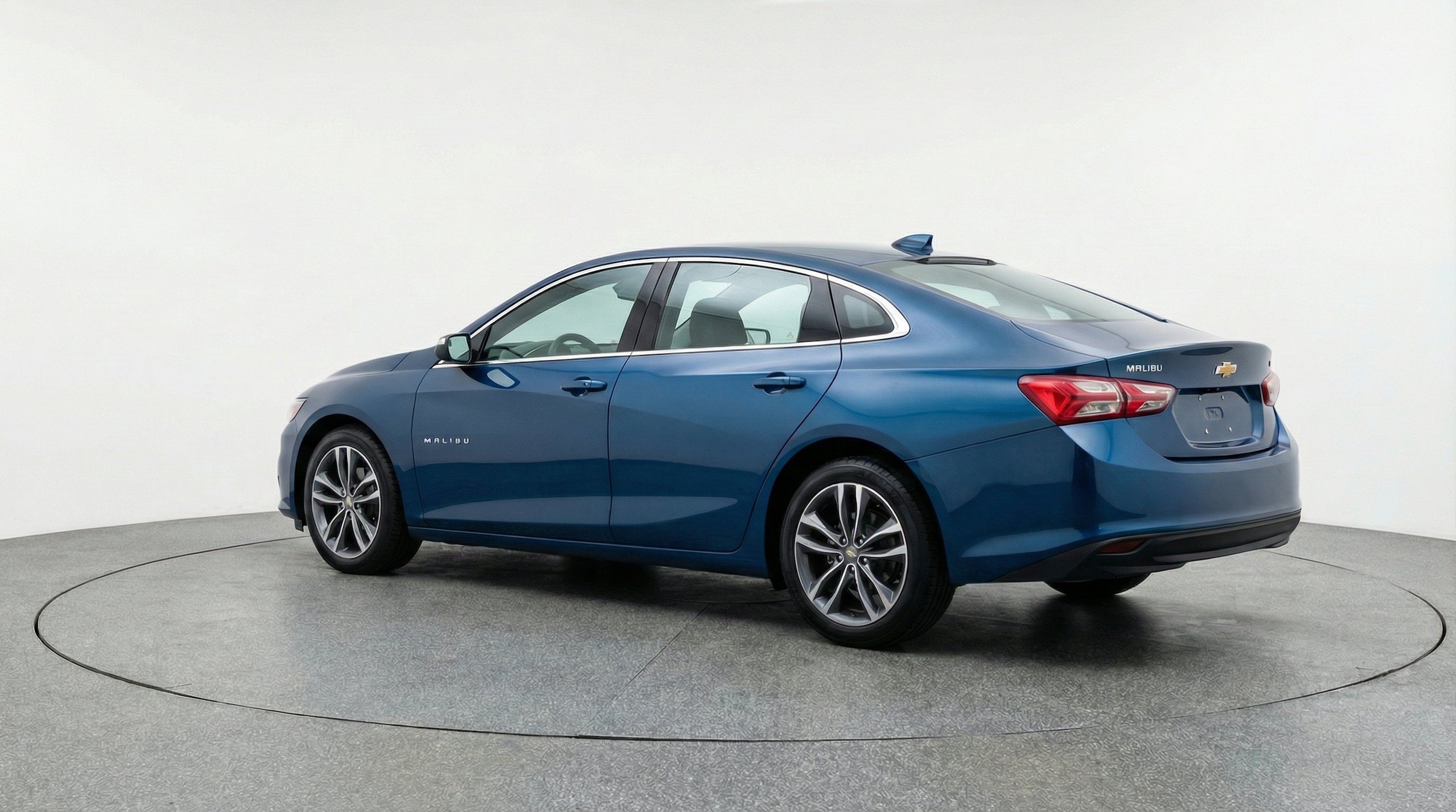 Thumbnail: 2024 Chevrolet Malibu - 6