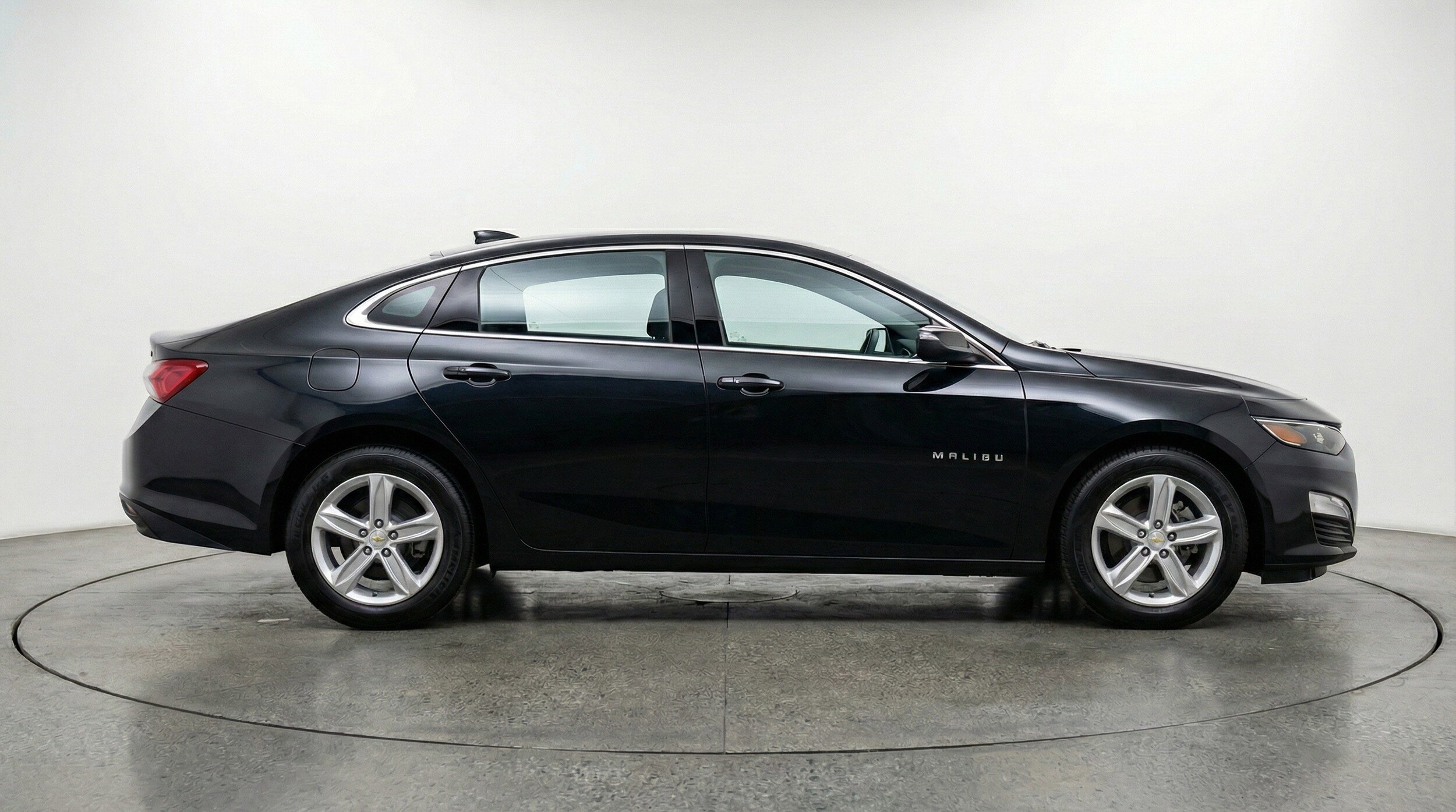 Thumbnail: 2024 Chevrolet Malibu - 11