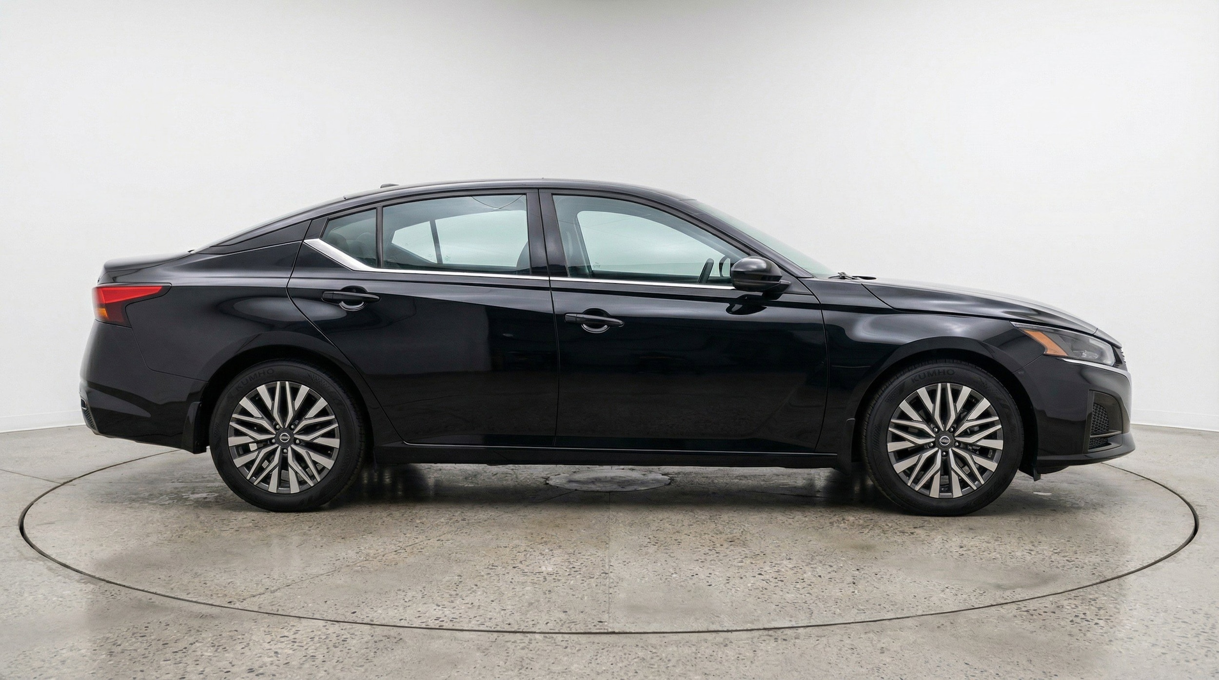 Thumbnail: 2025 Nissan Altima - 11